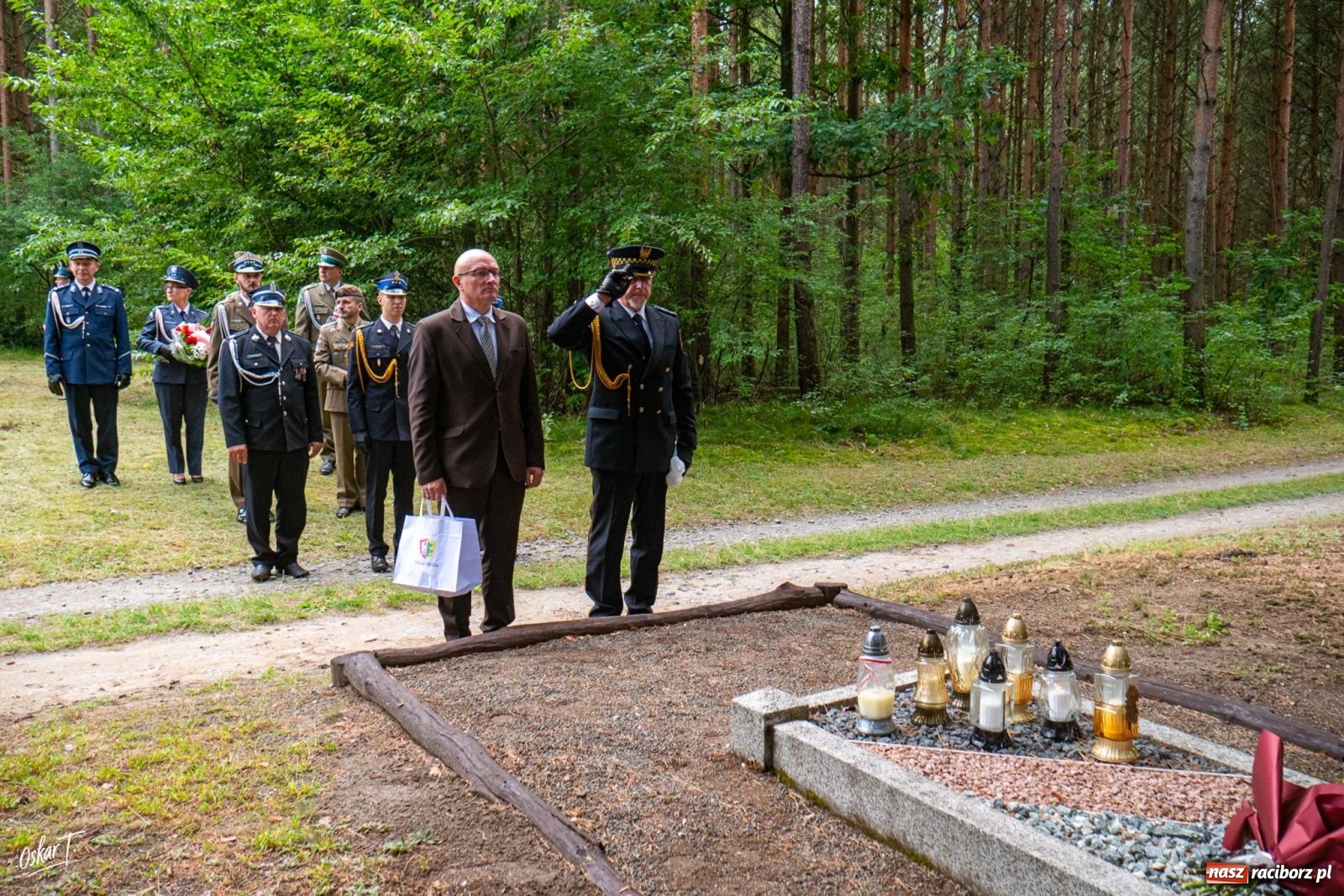 Zdjęcie w galerii na portalu naszraciborz.pl: 34. rocznica pożaru lasów. Hołd dla strażaków, którzy zginęli w walce z żywiołem wiadomości z regionu