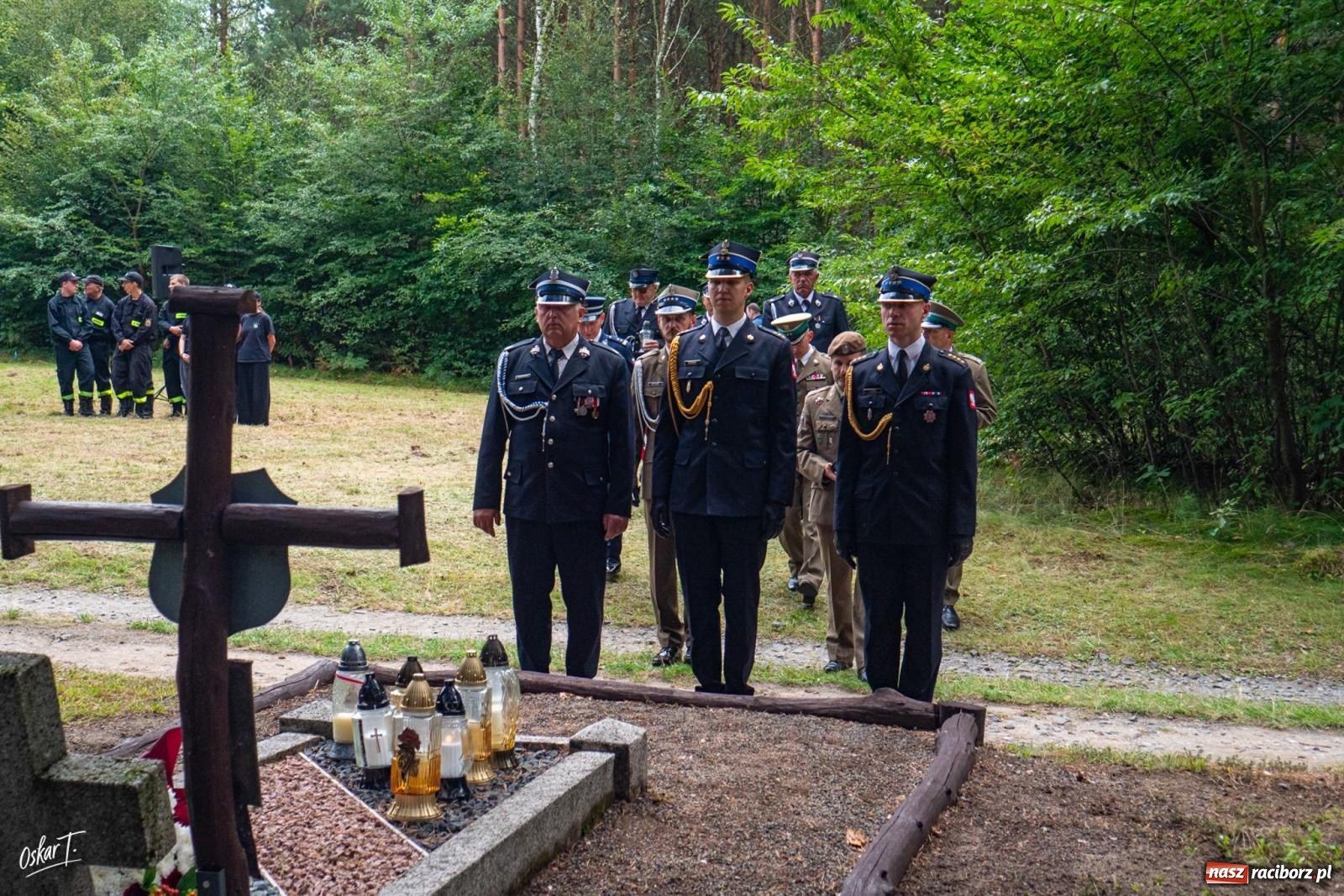 Zdjęcie w galerii na portalu naszraciborz.pl: 34. rocznica pożaru lasów. Hołd dla strażaków, którzy zginęli w walce z żywiołem wiadomości z regionu