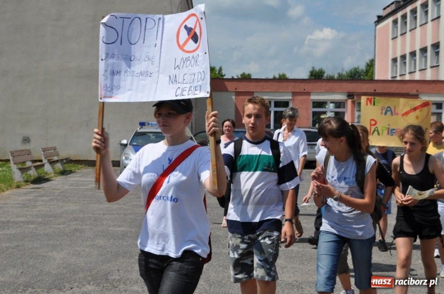 Zdjęcie w galerii na portalu naszraciborz.pl: W marszu promowali trzeźwość wiadomości z regionu