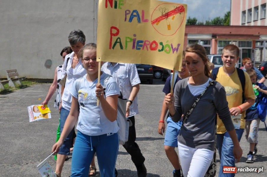 Zdjęcie w galerii na portalu naszraciborz.pl: W marszu promowali trzeźwość wiadomości z regionu