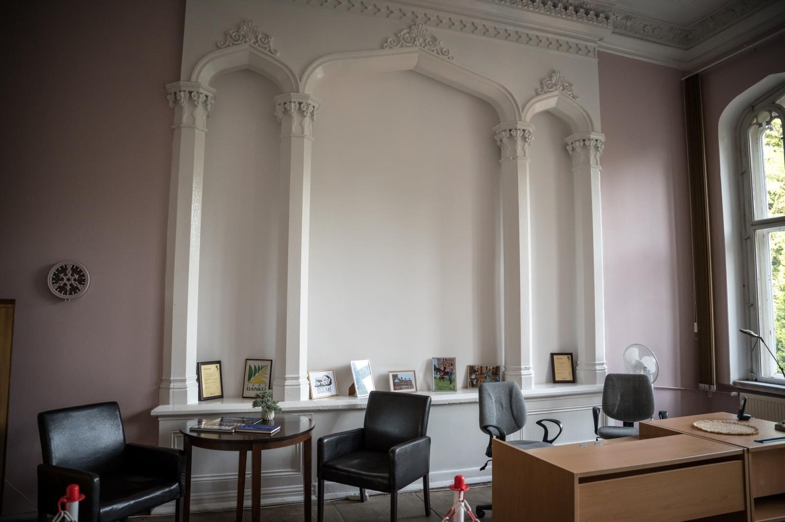 Zdjęcie w galerii na portalu naszraciborz.pl: Ponad 120 gości odkrywało tajemnice pałacu w Modzurowie [FOTO i WIDEO] wiadomości z regionu