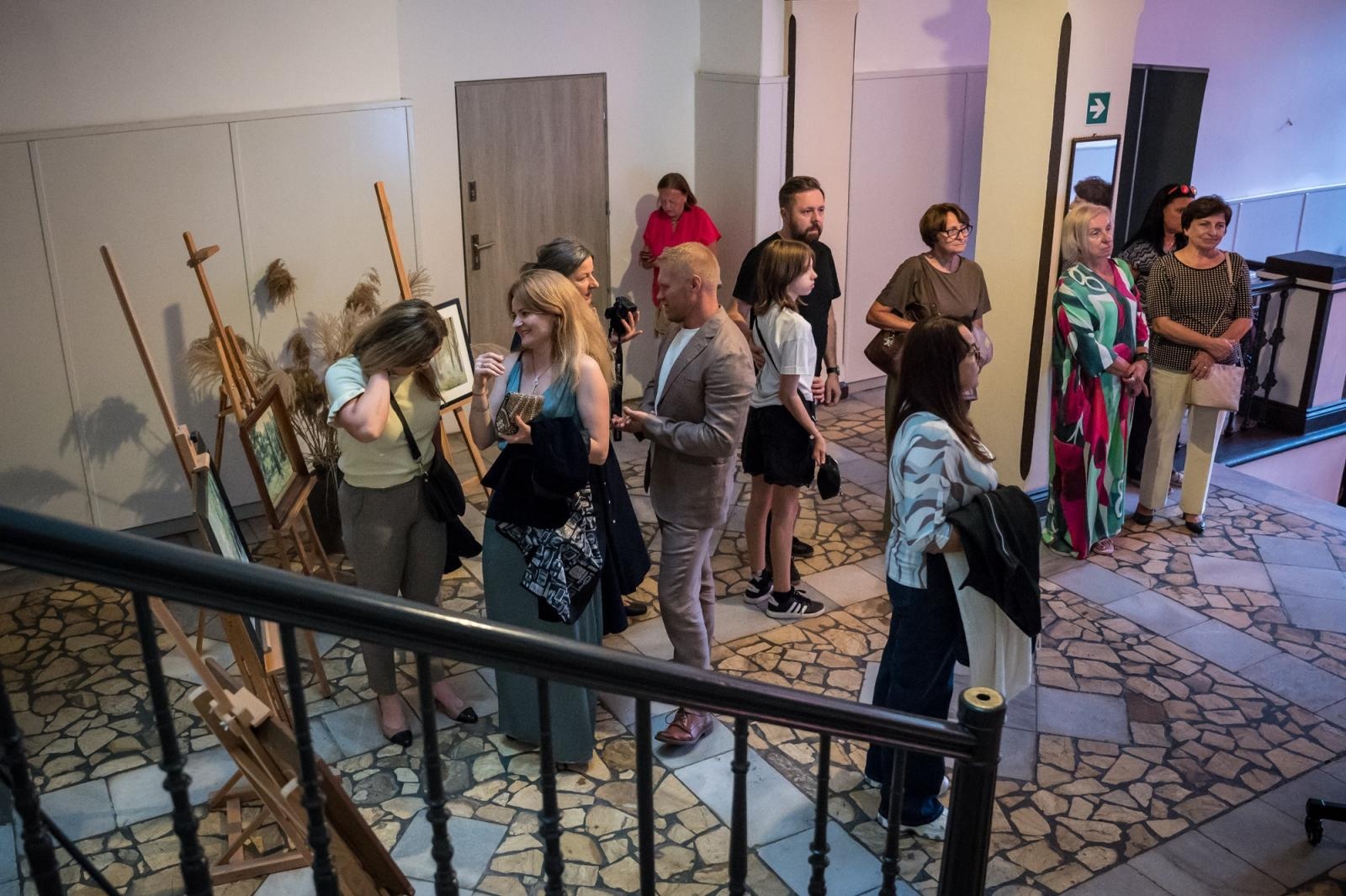 Zdjęcie w galerii na portalu naszraciborz.pl: Ponad 120 gości odkrywało tajemnice pałacu w Modzurowie [FOTO i WIDEO] wiadomości z regionu