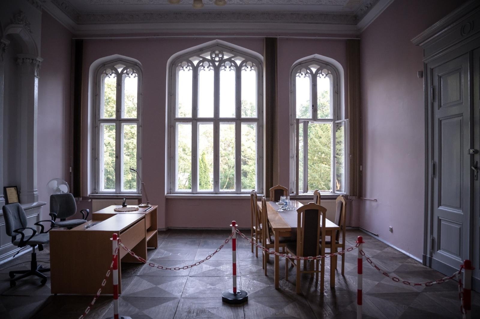 Zdjęcie w galerii na portalu naszraciborz.pl: Ponad 120 gości odkrywało tajemnice pałacu w Modzurowie [FOTO i WIDEO] wiadomości z regionu