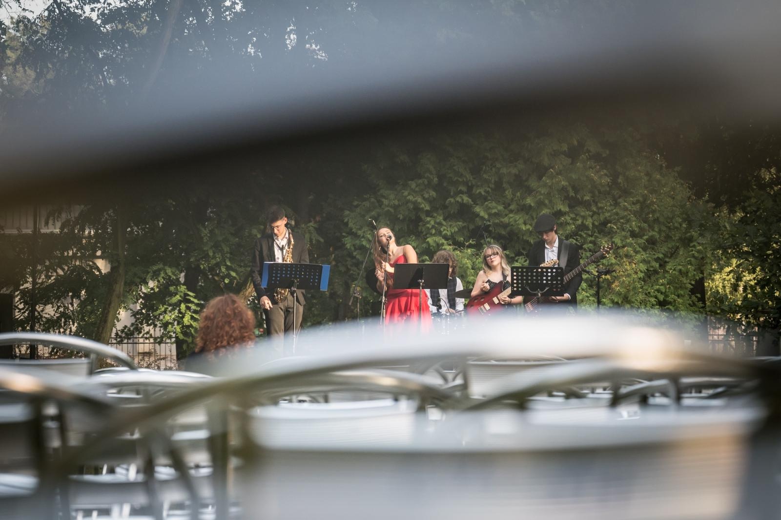 Zdjęcie w galerii na portalu naszraciborz.pl: Ponad 120 gości odkrywało tajemnice pałacu w Modzurowie [FOTO i WIDEO] wiadomości z regionu