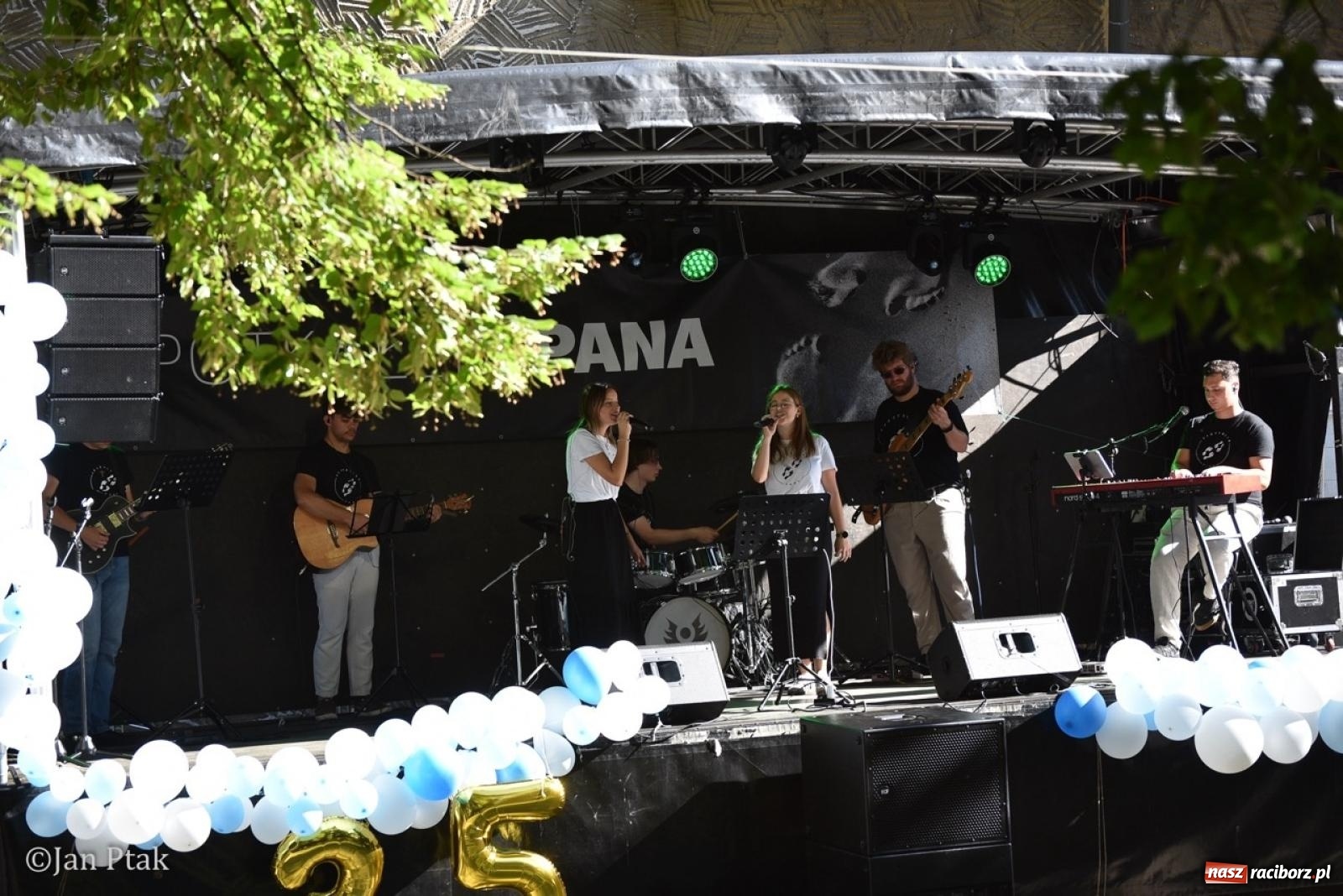 Zdjęcie w galerii na portalu naszraciborz.pl: Trwa XXXV Festiwal Spotkałem Pana w Raciborzu wiadomości z regionu