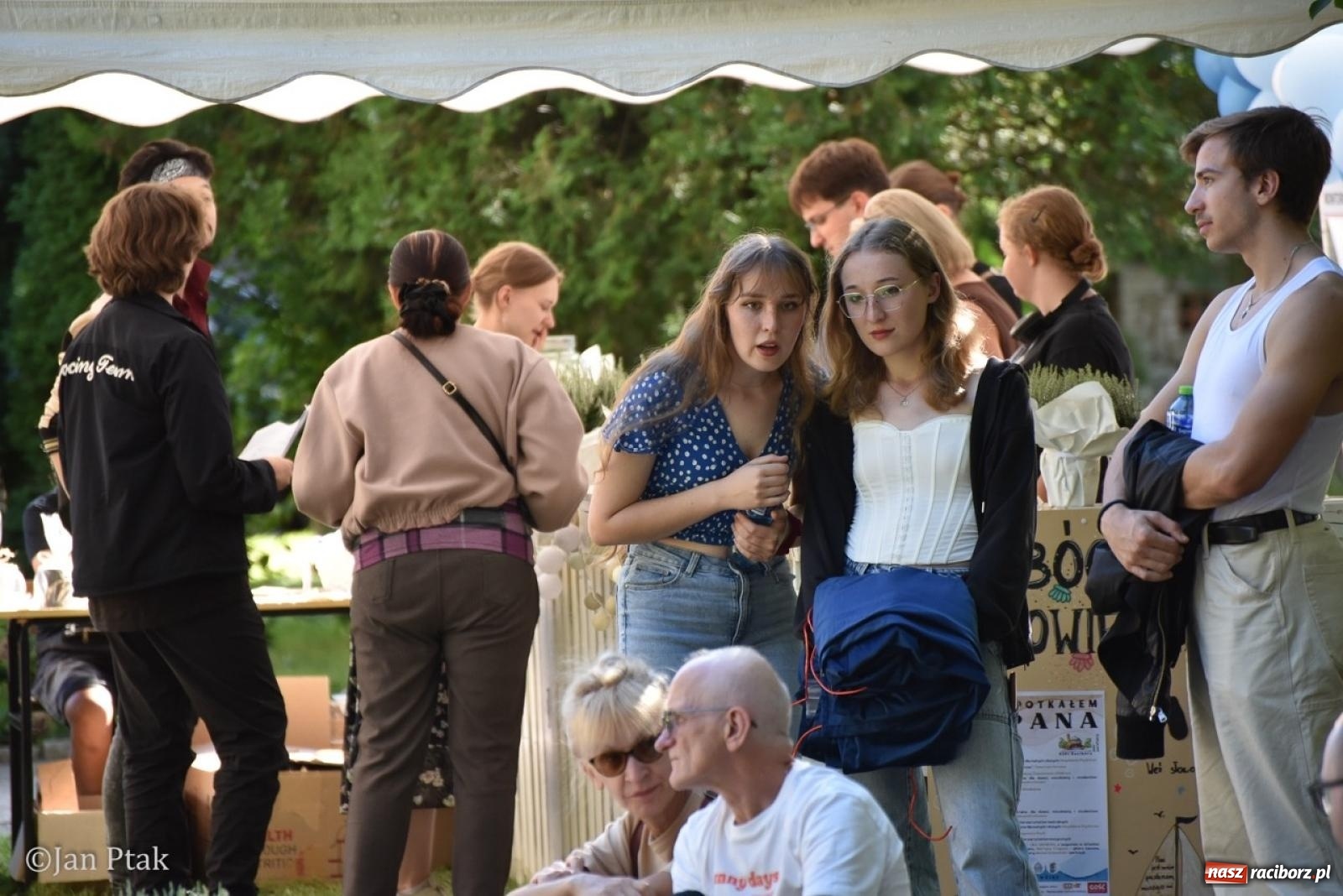 Zdjęcie w galerii na portalu naszraciborz.pl: Trwa XXXV Festiwal Spotkałem Pana w Raciborzu wiadomości z regionu