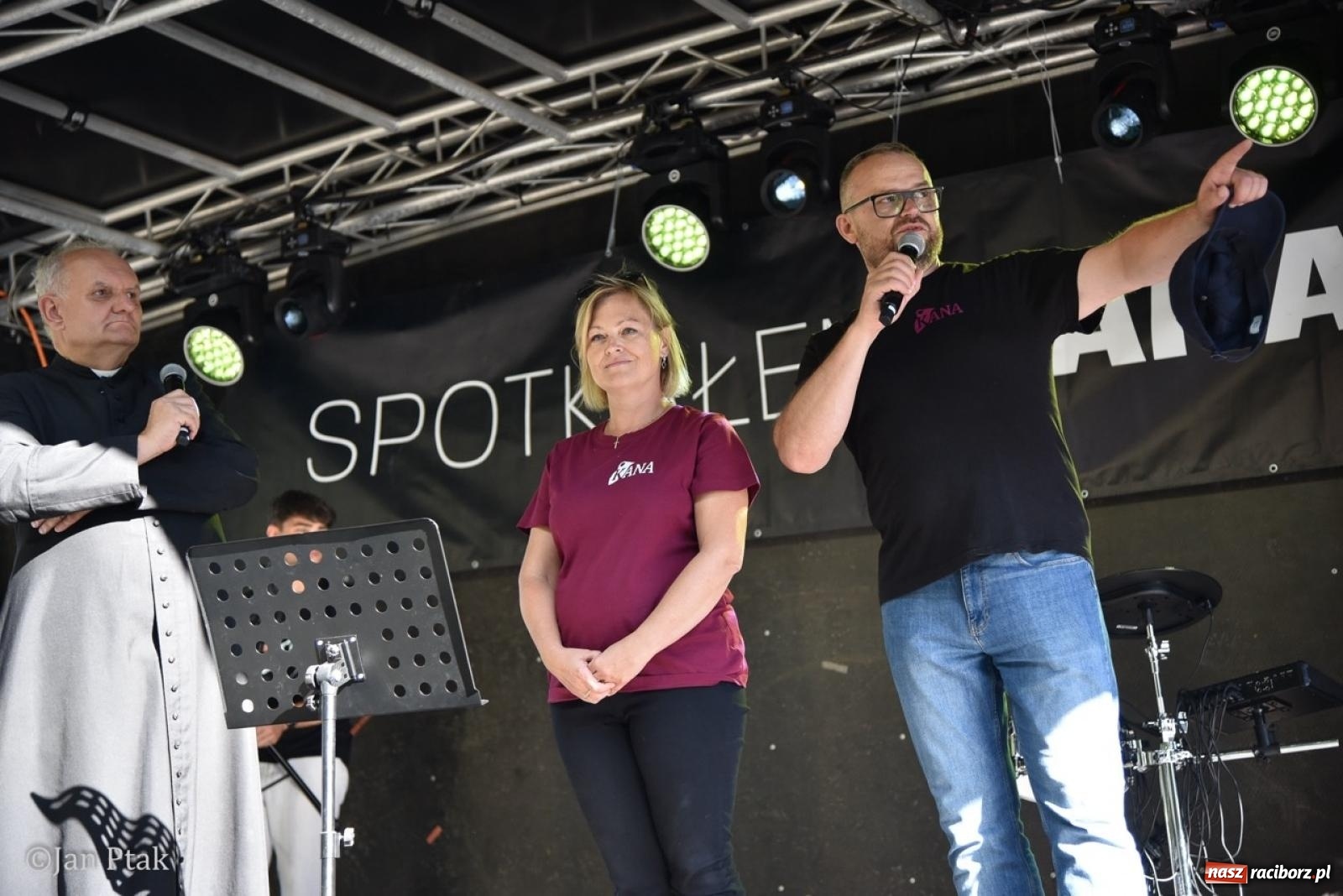 Zdjęcie w galerii na portalu naszraciborz.pl: Trwa XXXV Festiwal Spotkałem Pana w Raciborzu wiadomości z regionu