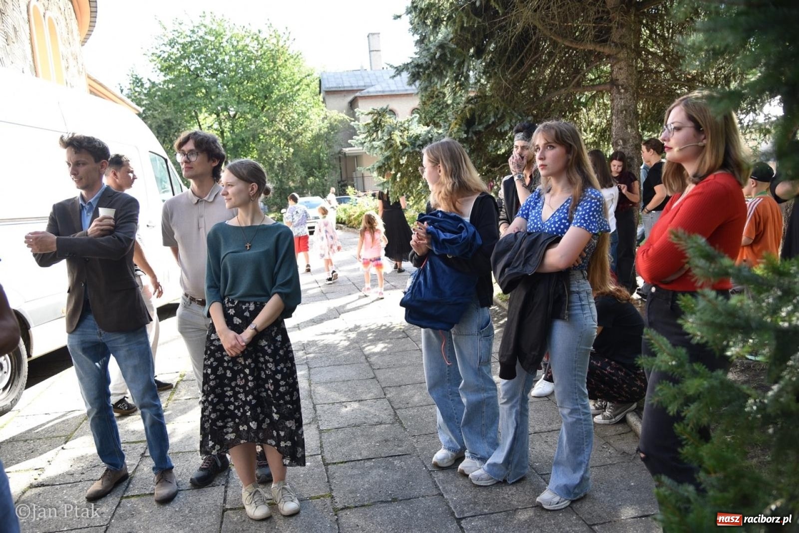 Zdjęcie w galerii na portalu naszraciborz.pl: Trwa XXXV Festiwal Spotkałem Pana w Raciborzu wiadomości z regionu