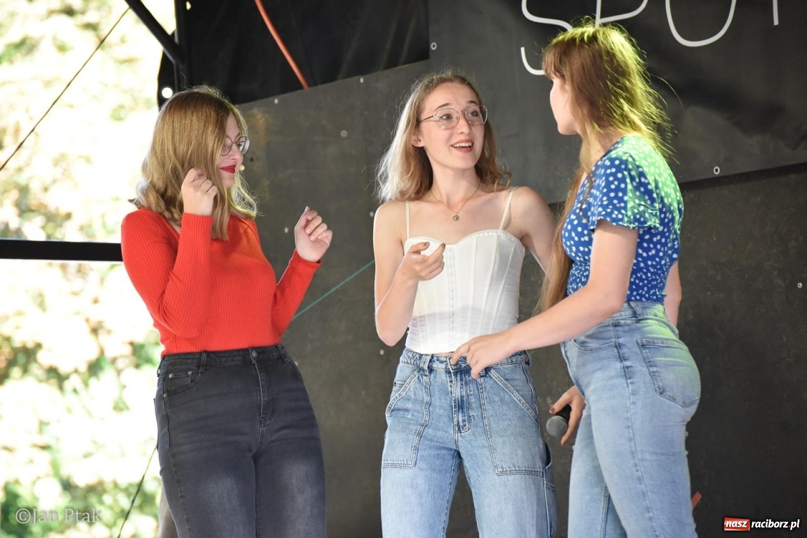 Zdjęcie w galerii na portalu naszraciborz.pl: Trwa XXXV Festiwal Spotkałem Pana w Raciborzu wiadomości z regionu