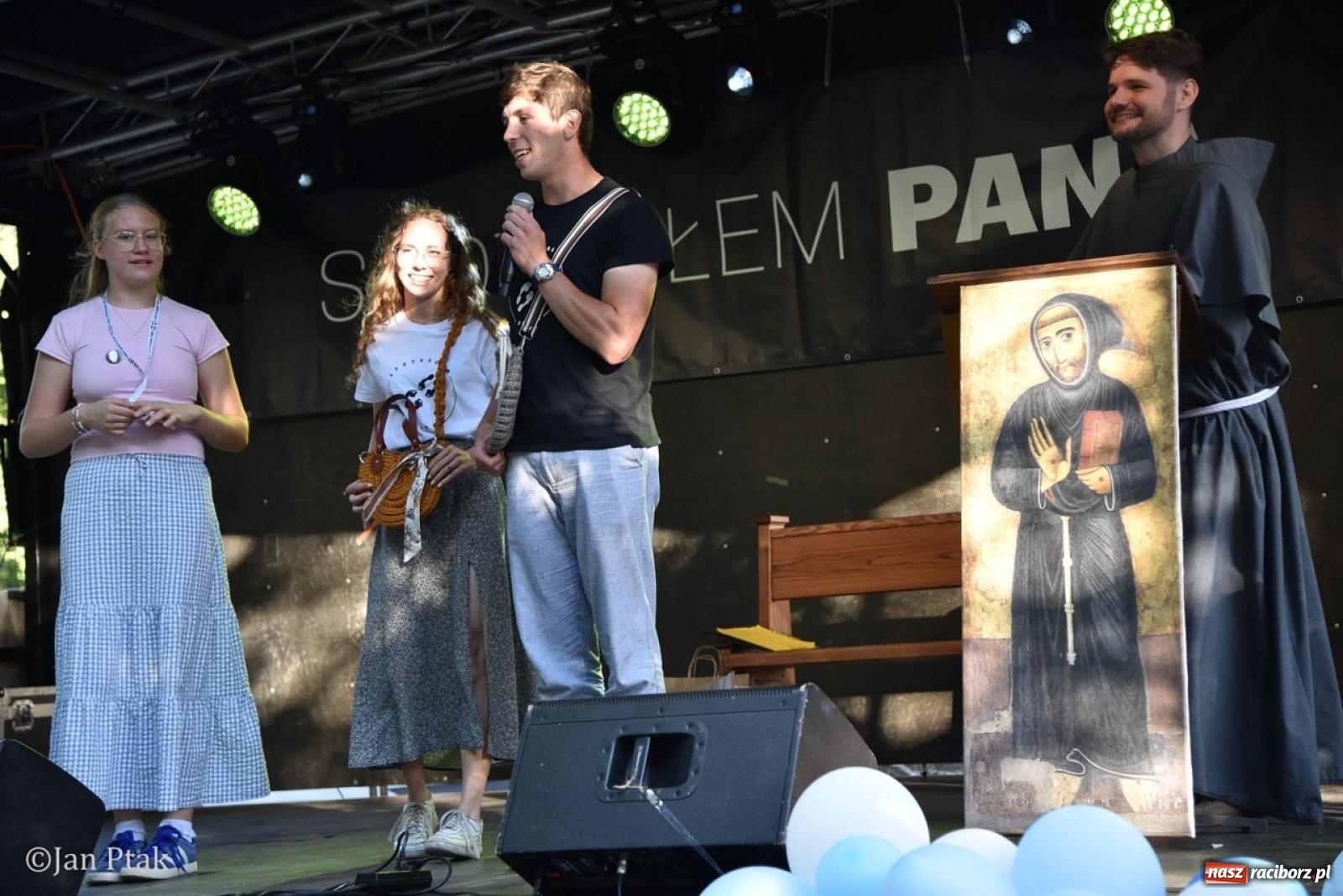 Zdjęcie w galerii na portalu naszraciborz.pl: Trwa XXXV Festiwal Spotkałem Pana w Raciborzu wiadomości z regionu