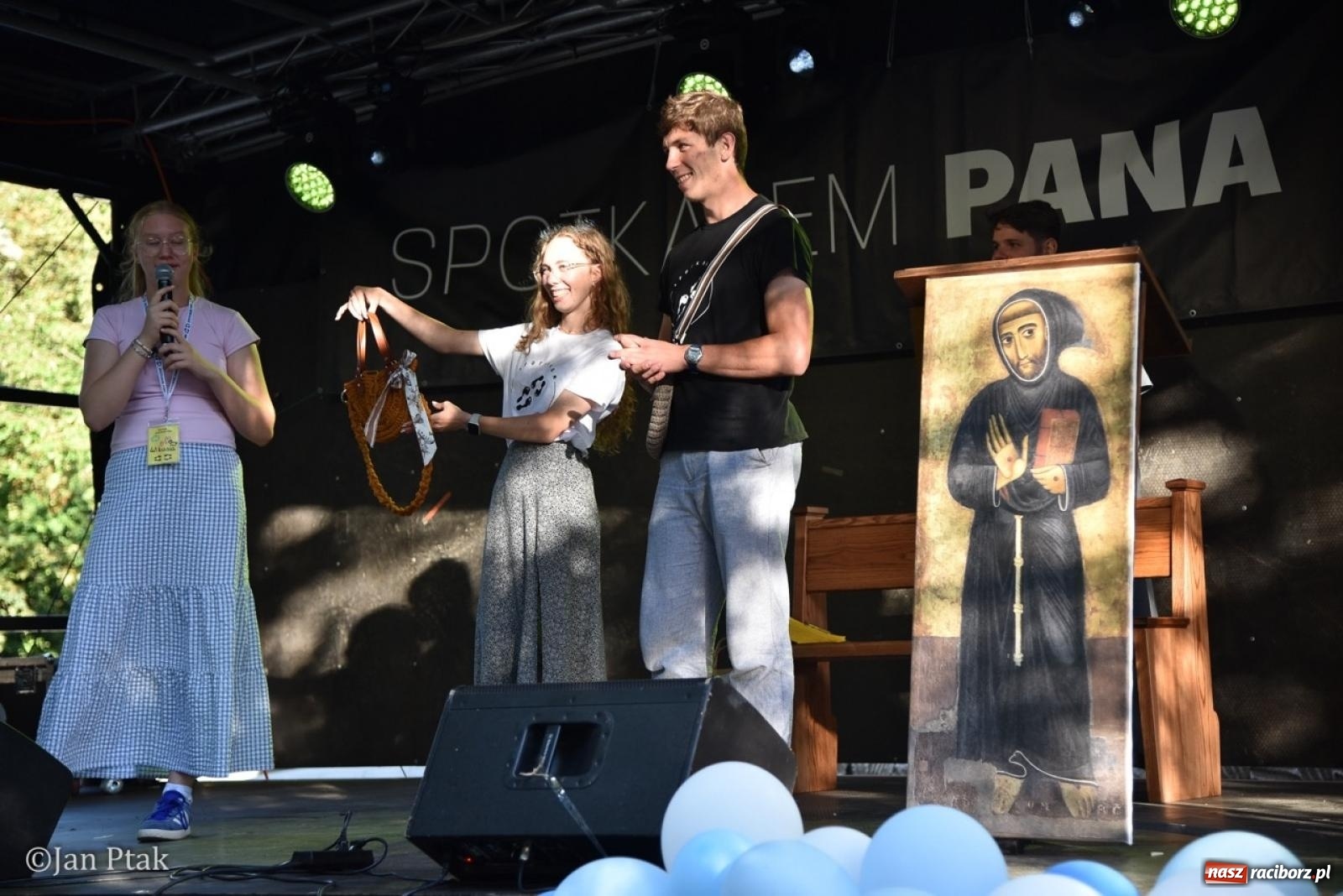 Zdjęcie w galerii na portalu naszraciborz.pl: Trwa XXXV Festiwal Spotkałem Pana w Raciborzu wiadomości z regionu