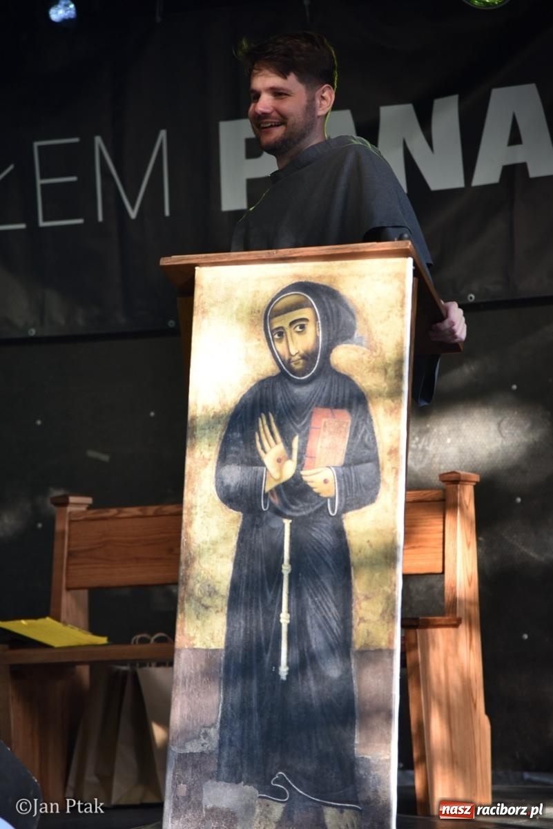 Zdjęcie w galerii na portalu naszraciborz.pl: Trwa XXXV Festiwal Spotkałem Pana w Raciborzu wiadomości z regionu