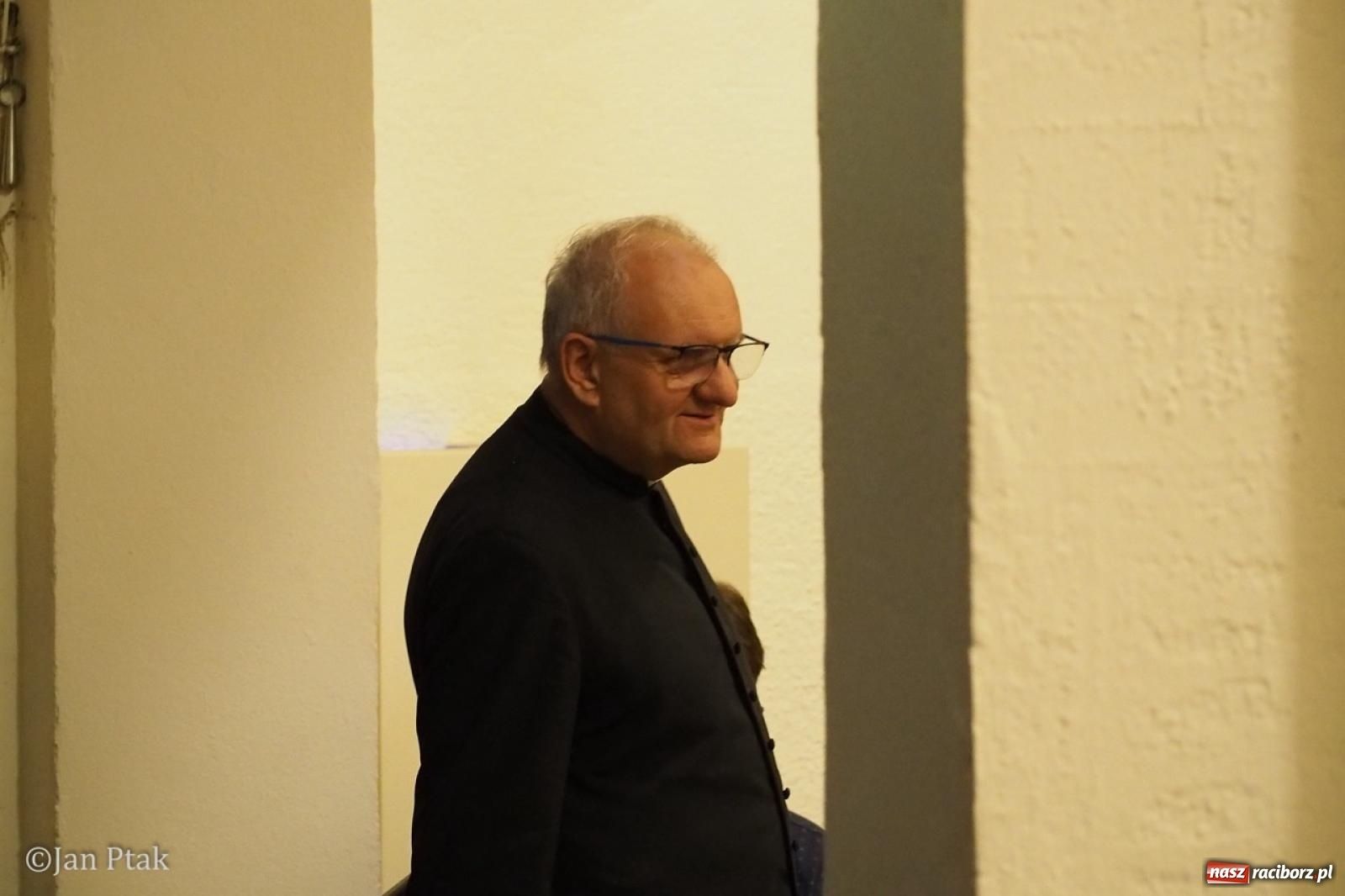 Zdjęcie w galerii na portalu naszraciborz.pl: Trwa XXXV Festiwal Spotkałem Pana w Raciborzu wiadomości z regionu