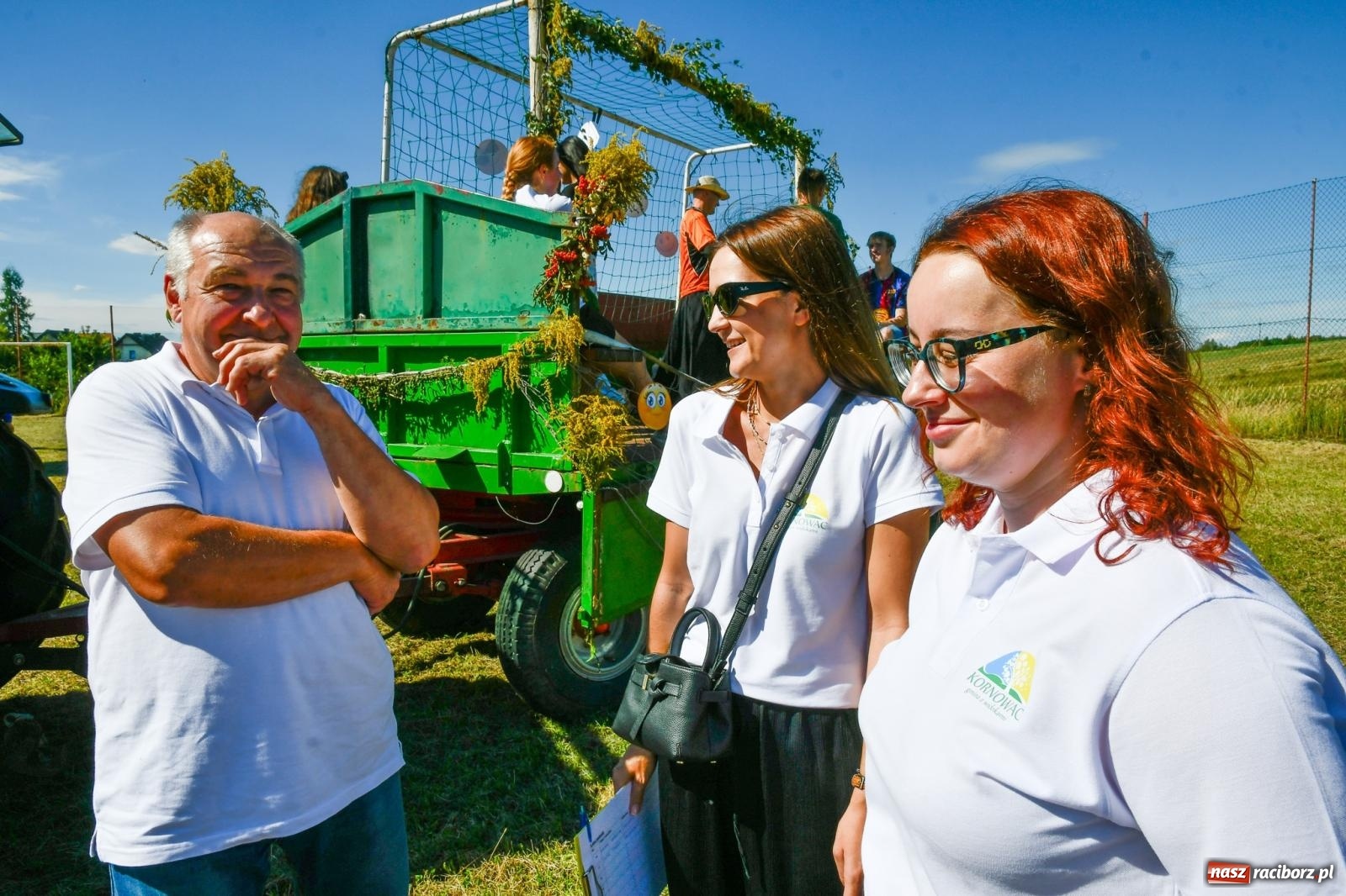 Zdjęcie w galerii na portalu naszraciborz.pl: Dożynkowy korowód ruszył z Pogrzebienia. Święto plonów trwa w Kornowacu [FOTO i WIDEO] wiadomości z regionu