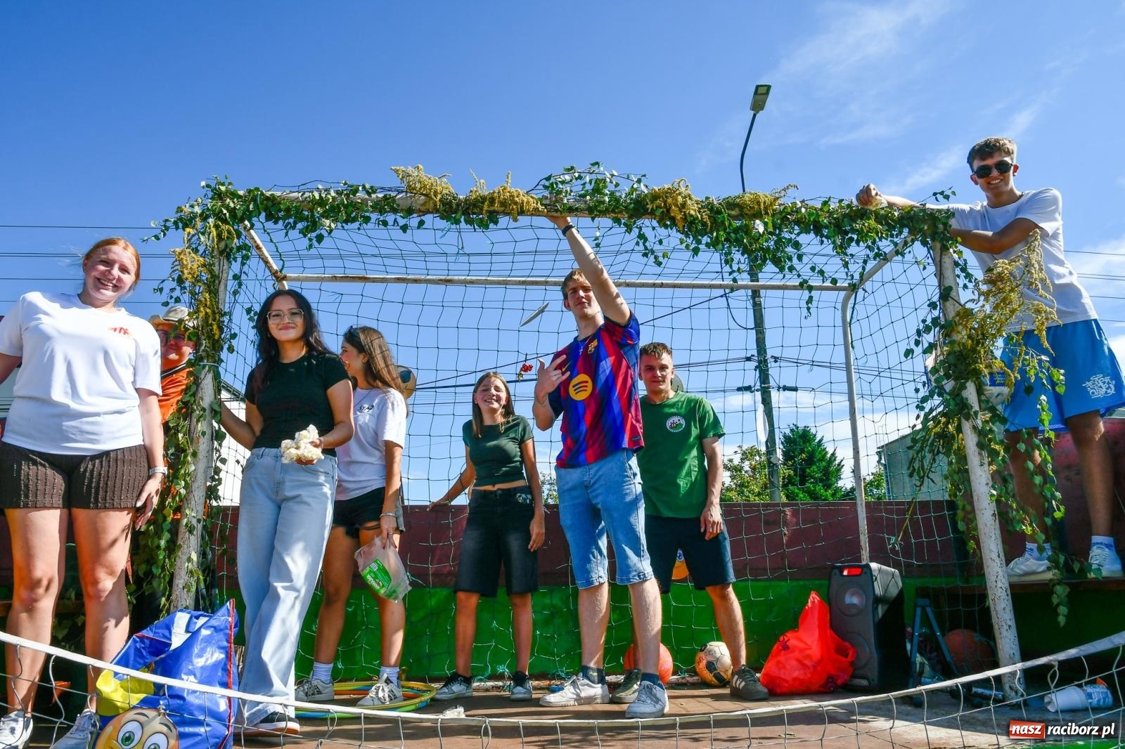 Zdjęcie w galerii na portalu naszraciborz.pl: Dożynkowy korowód ruszył z Pogrzebienia. Święto plonów trwa w Kornowacu [FOTO i WIDEO] wiadomości z regionu