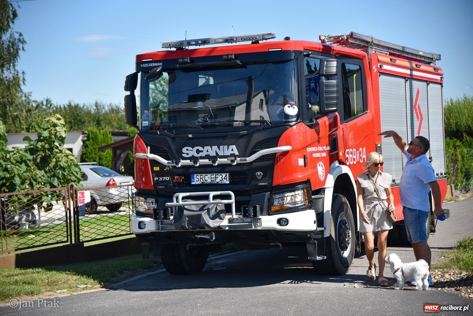 Zdjęcie w galerii na portalu naszraciborz.pl: Korowód dożynkowy przejechał przez Sudół. Rolnicza dzielnica Raciborza dziękuje za plony [FOTO i WIDEO] wiadomości z regionu