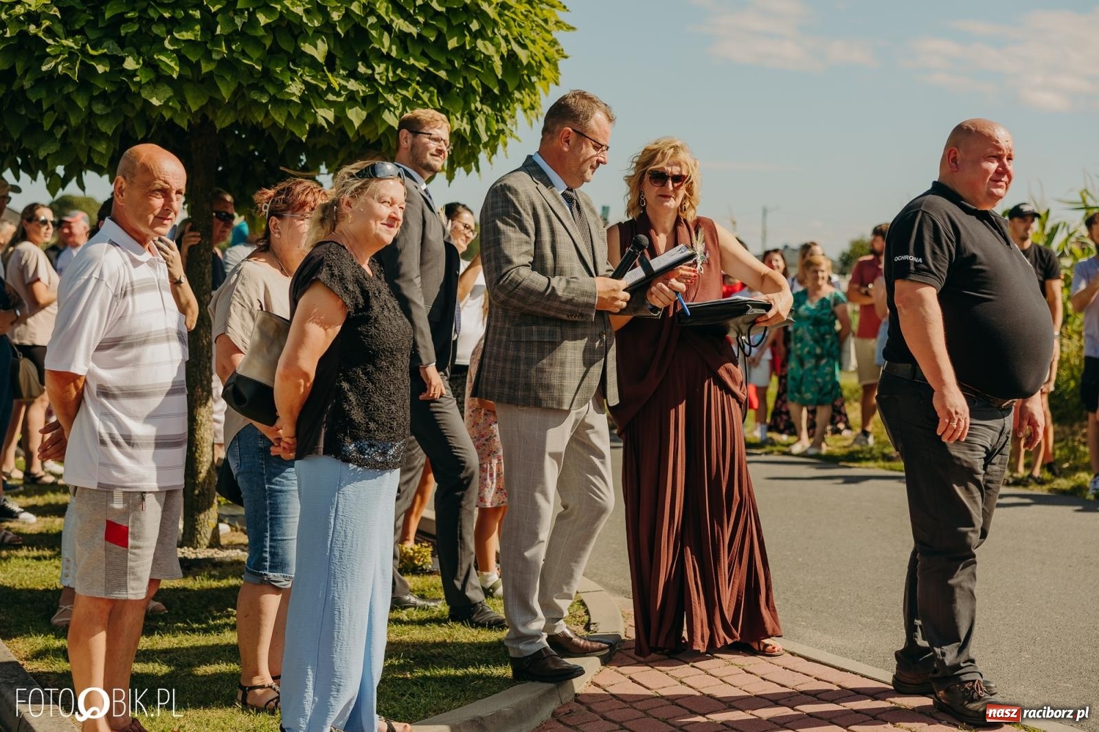 Zdjęcie w galerii na portalu naszraciborz.pl: Dożynki w Kornowacu na bis. Chleb, korowód i podziękowanie za tegoroczne plony wiadomości z regionu