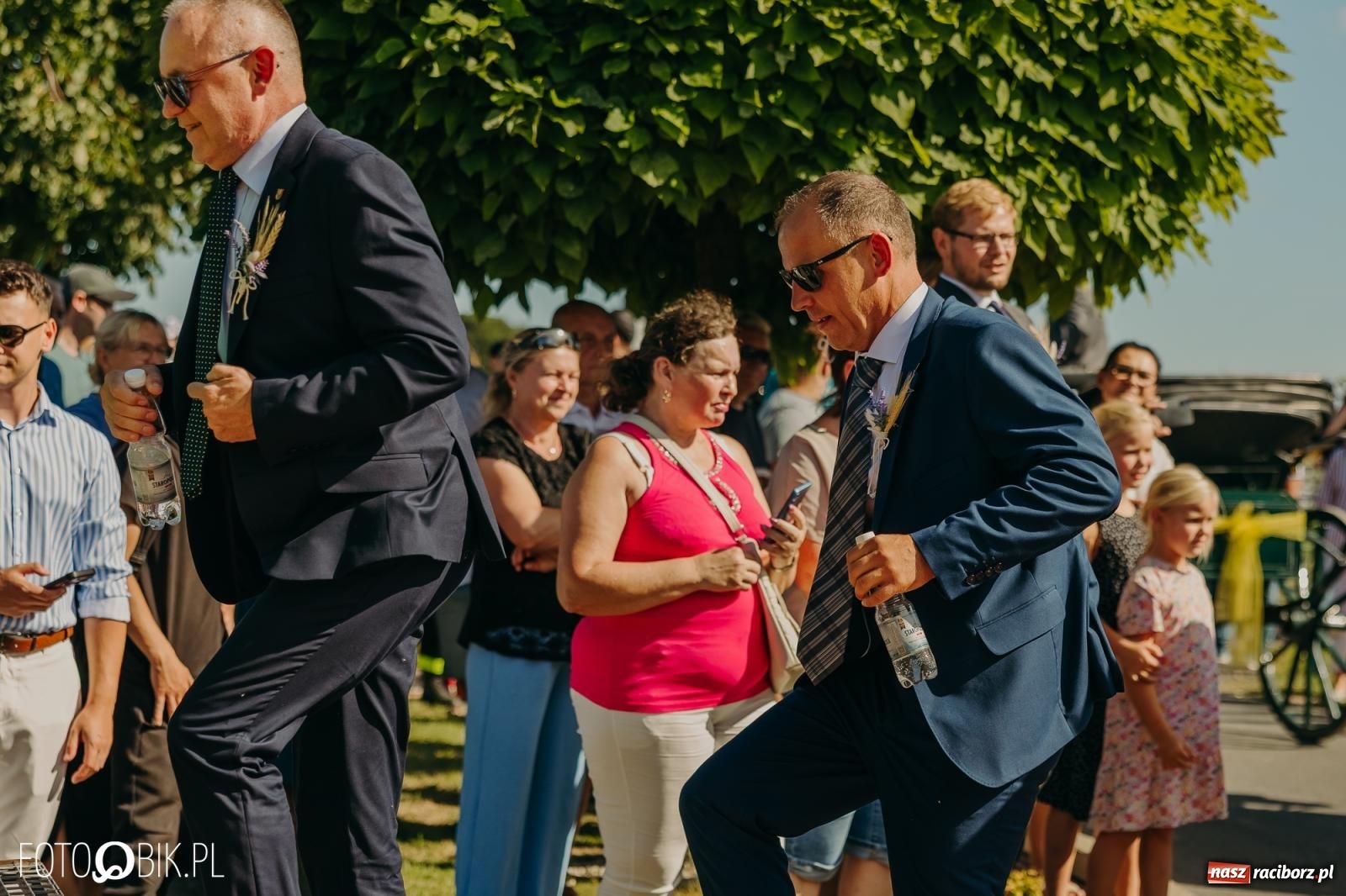 Zdjęcie w galerii na portalu naszraciborz.pl: Dożynki w Kornowacu na bis. Chleb, korowód i podziękowanie za tegoroczne plony wiadomości z regionu
