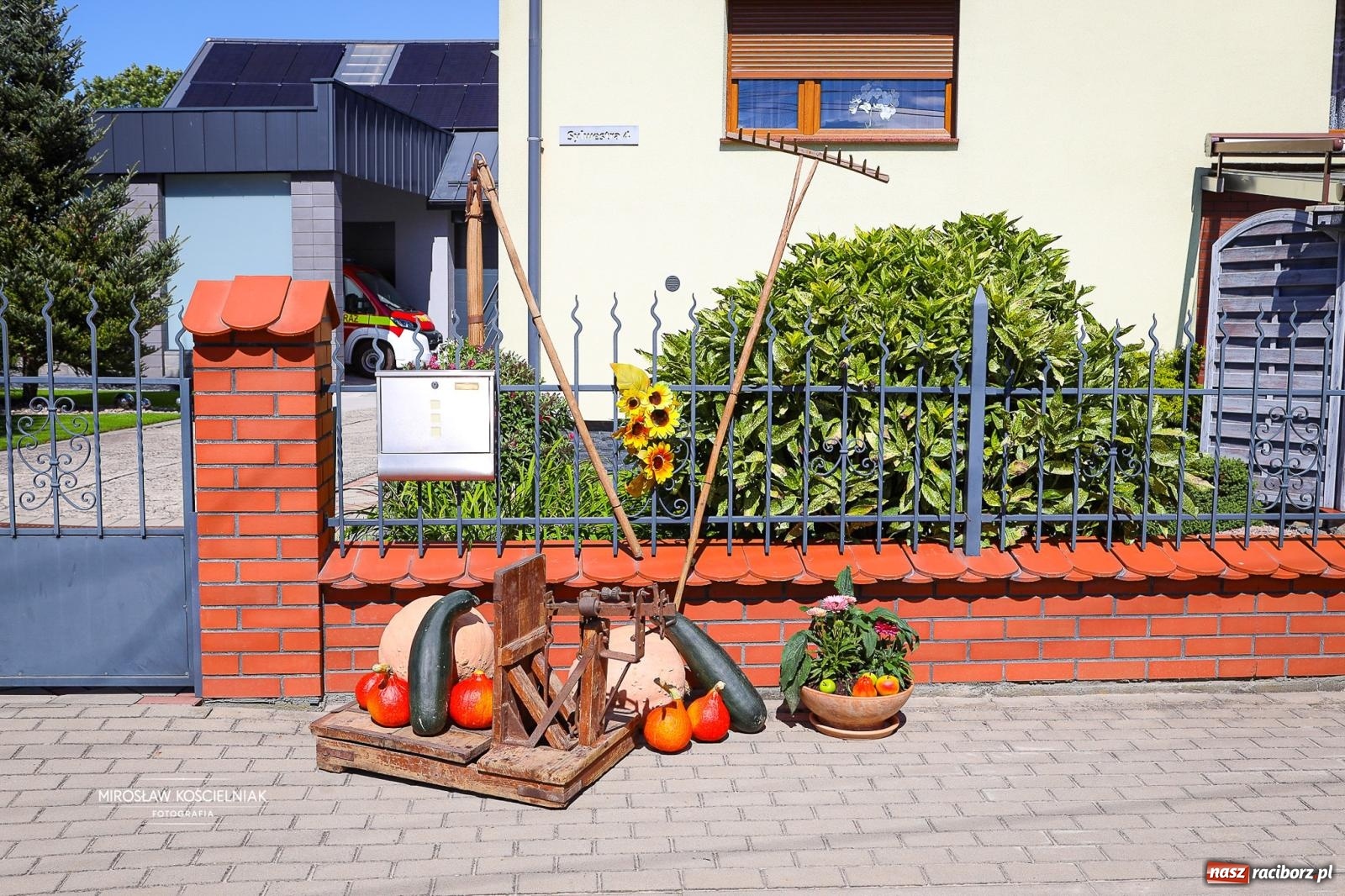 Zdjęcie w galerii na portalu naszraciborz.pl: Dożynki w Rudniku. Korowód i wspólna zabawa zwieńczyły święto plonów [FOTO i WIDEO] wiadomości z regionu