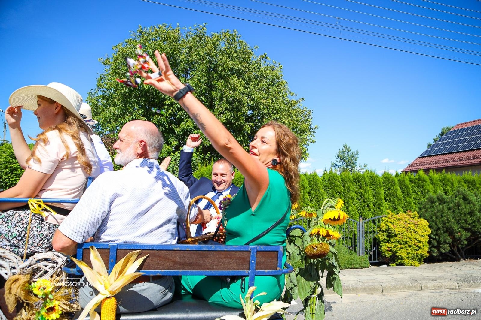 Zdjęcie w galerii na portalu naszraciborz.pl: Dożynki w Rudniku. Korowód i wspólna zabawa zwieńczyły święto plonów [FOTO i WIDEO] wiadomości z regionu
