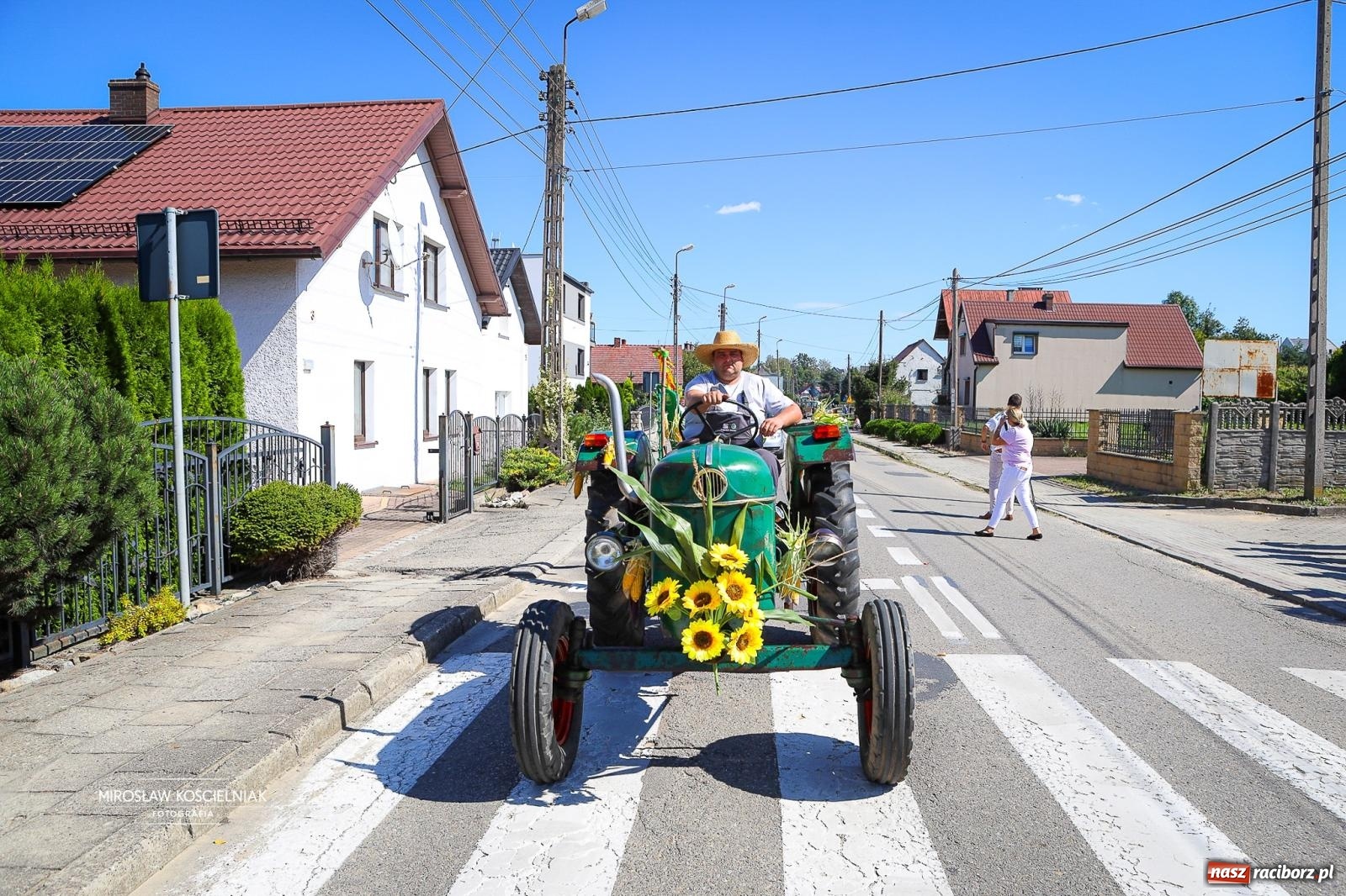 Zdjęcie w galerii na portalu naszraciborz.pl: Dożynki w Rudniku. Korowód i wspólna zabawa zwieńczyły święto plonów [FOTO i WIDEO] wiadomości z regionu