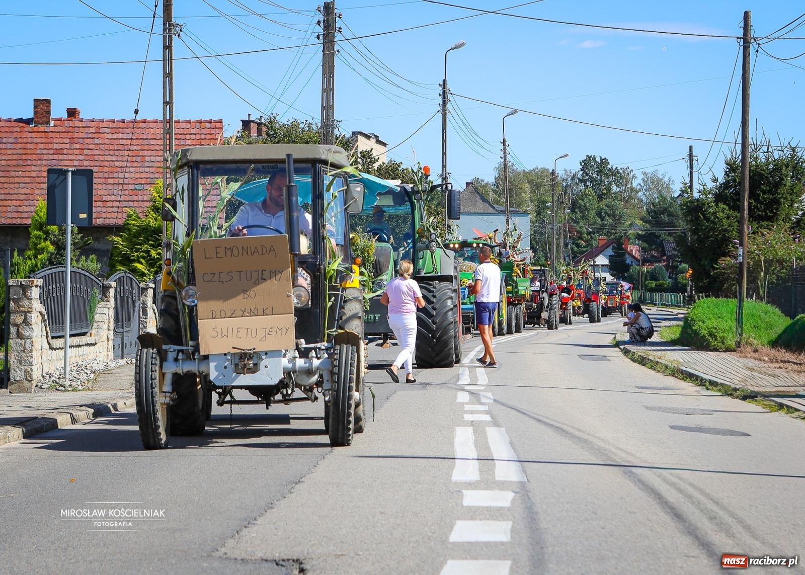Zdjęcie w galerii na portalu naszraciborz.pl: Dożynki w Rudniku. Korowód i wspólna zabawa zwieńczyły święto plonów [FOTO i WIDEO] wiadomości z regionu