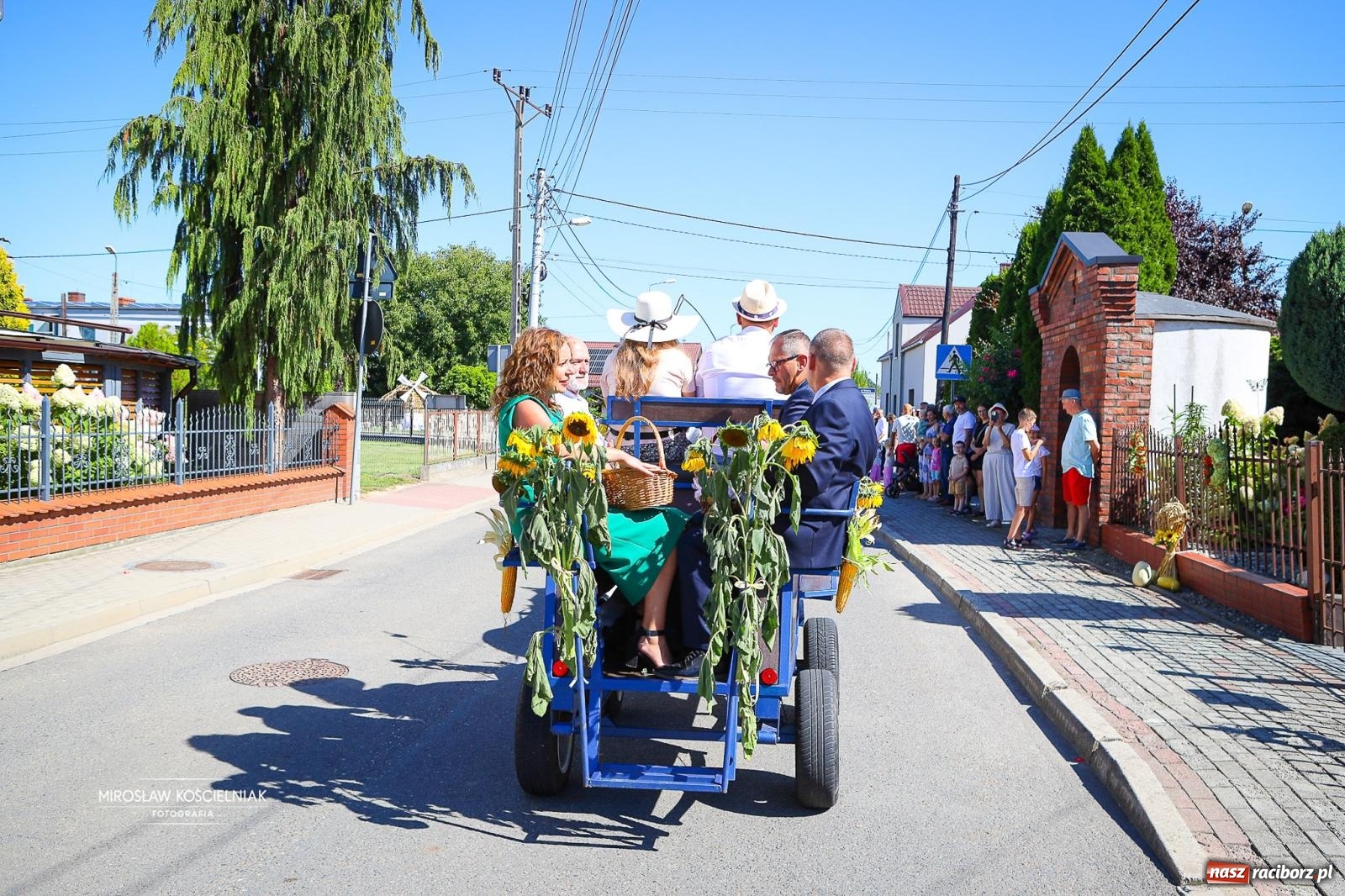 Zdjęcie w galerii na portalu naszraciborz.pl: Dożynki w Rudniku. Korowód i wspólna zabawa zwieńczyły święto plonów [FOTO i WIDEO] wiadomości z regionu