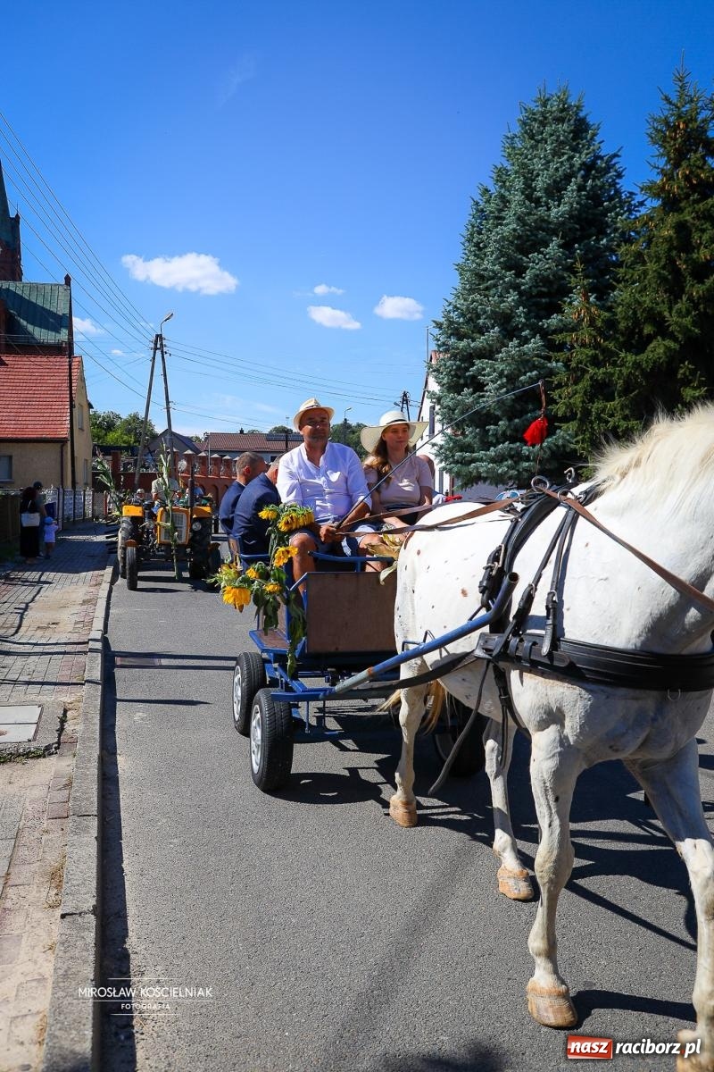 Zdjęcie w galerii na portalu naszraciborz.pl: Dożynki w Rudniku. Korowód i wspólna zabawa zwieńczyły święto plonów [FOTO i WIDEO] wiadomości z regionu