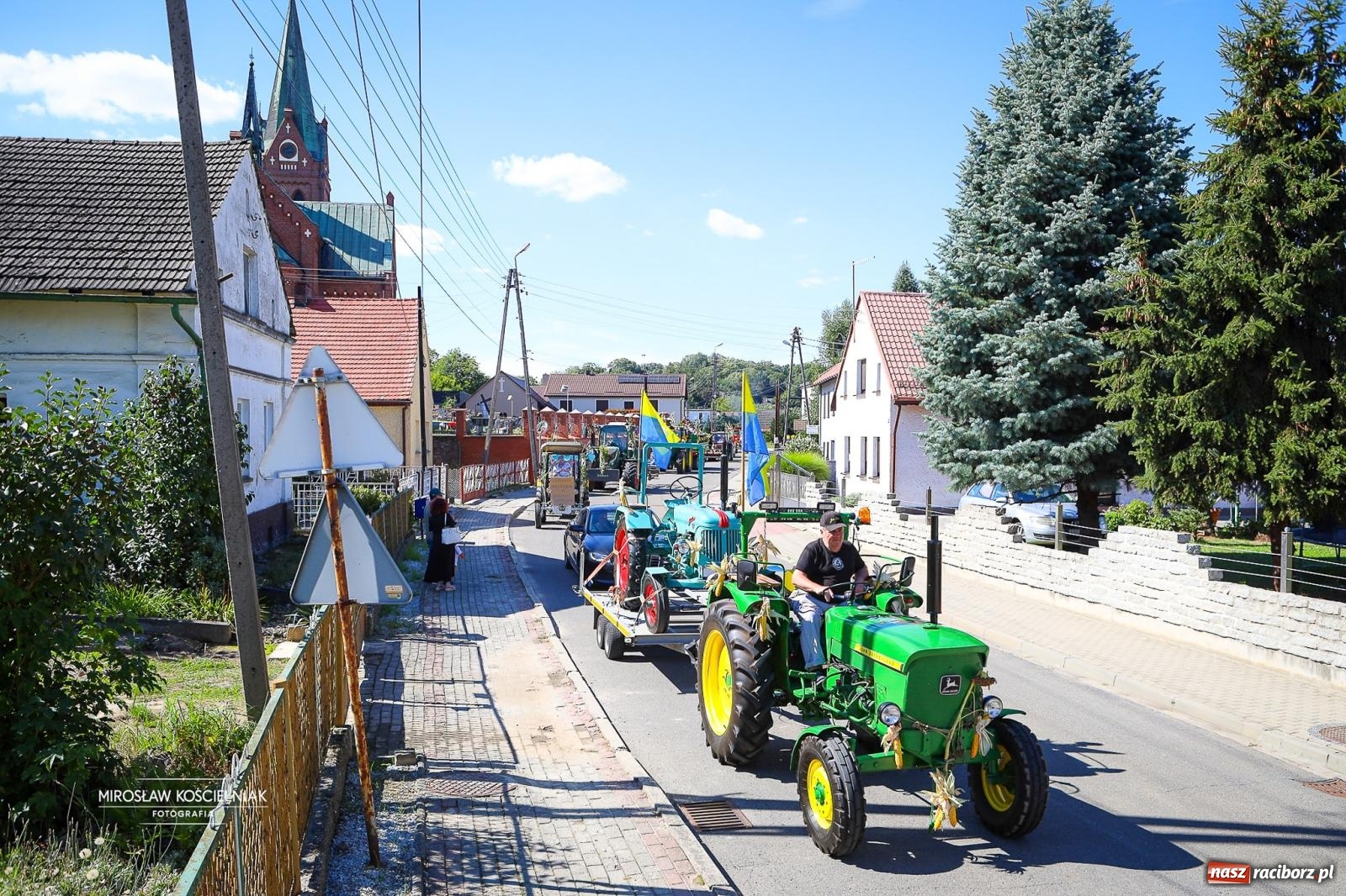 Zdjęcie w galerii na portalu naszraciborz.pl: Dożynki w Rudniku. Korowód i wspólna zabawa zwieńczyły święto plonów [FOTO i WIDEO] wiadomości z regionu