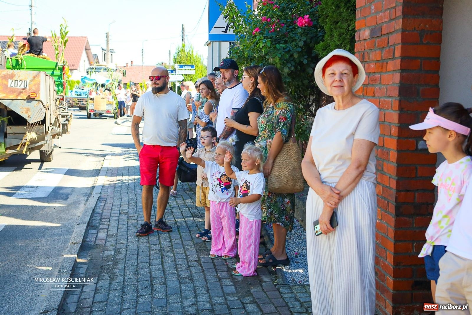 Zdjęcie w galerii na portalu naszraciborz.pl: Dożynki w Rudniku. Korowód i wspólna zabawa zwieńczyły święto plonów [FOTO i WIDEO] wiadomości z regionu