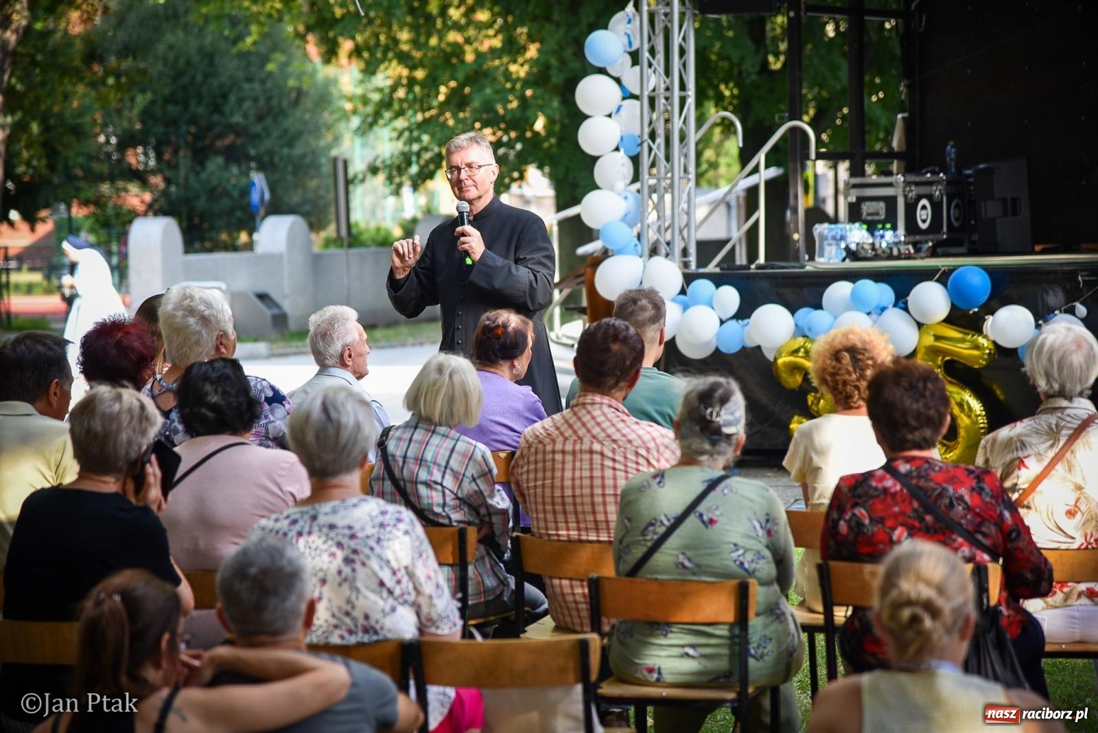 Zdjęcie w galerii na portalu naszraciborz.pl: Muzyka, teatr i wspólne świętowanie. Za nami XXXV Festiwal Spotkałem Pana w Raciborzu wiadomości z regionu
