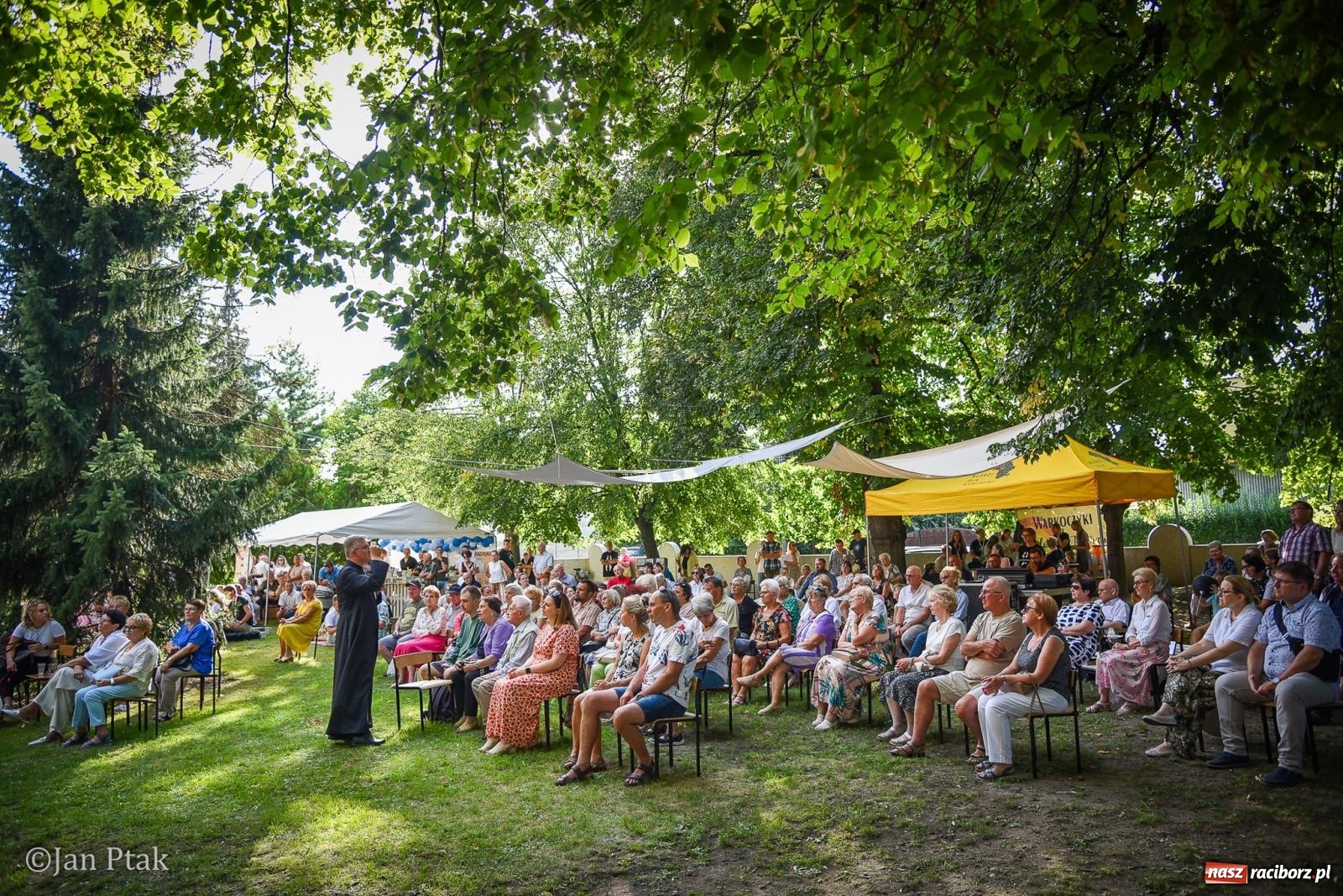 Zdjęcie w galerii na portalu naszraciborz.pl: Muzyka, teatr i wspólne świętowanie. Za nami XXXV Festiwal Spotkałem Pana w Raciborzu wiadomości z regionu