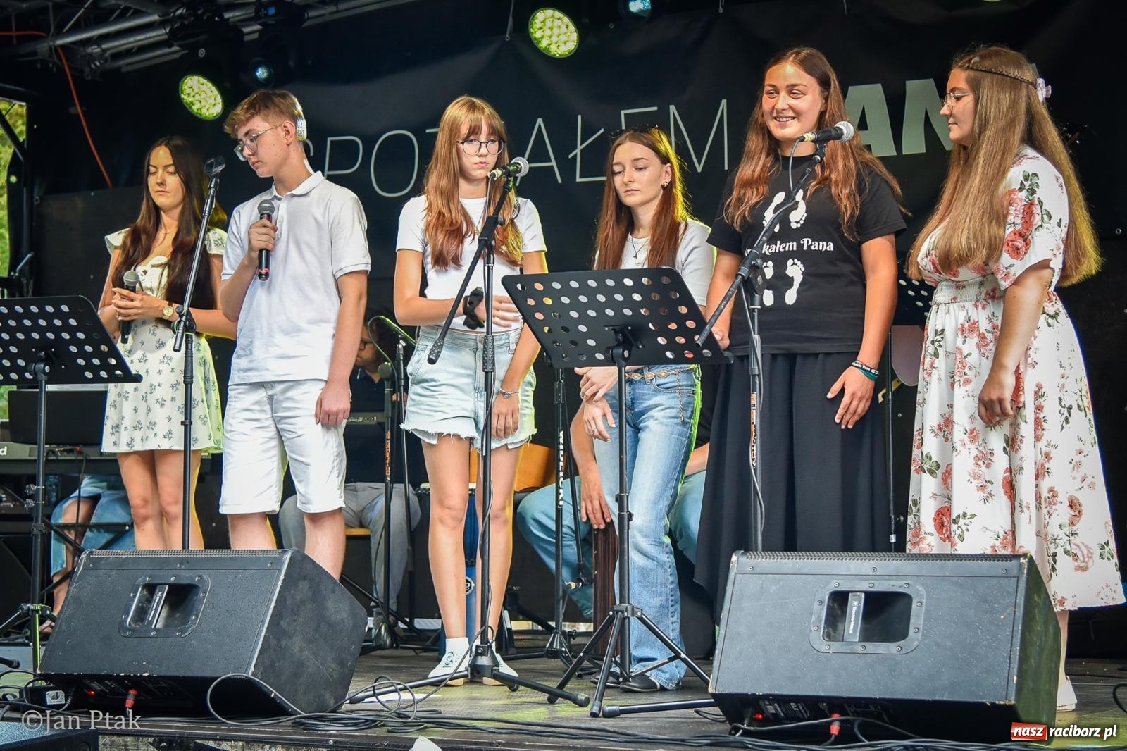 Zdjęcie w galerii na portalu naszraciborz.pl: Muzyka, teatr i wspólne świętowanie. Za nami XXXV Festiwal Spotkałem Pana w Raciborzu wiadomości z regionu