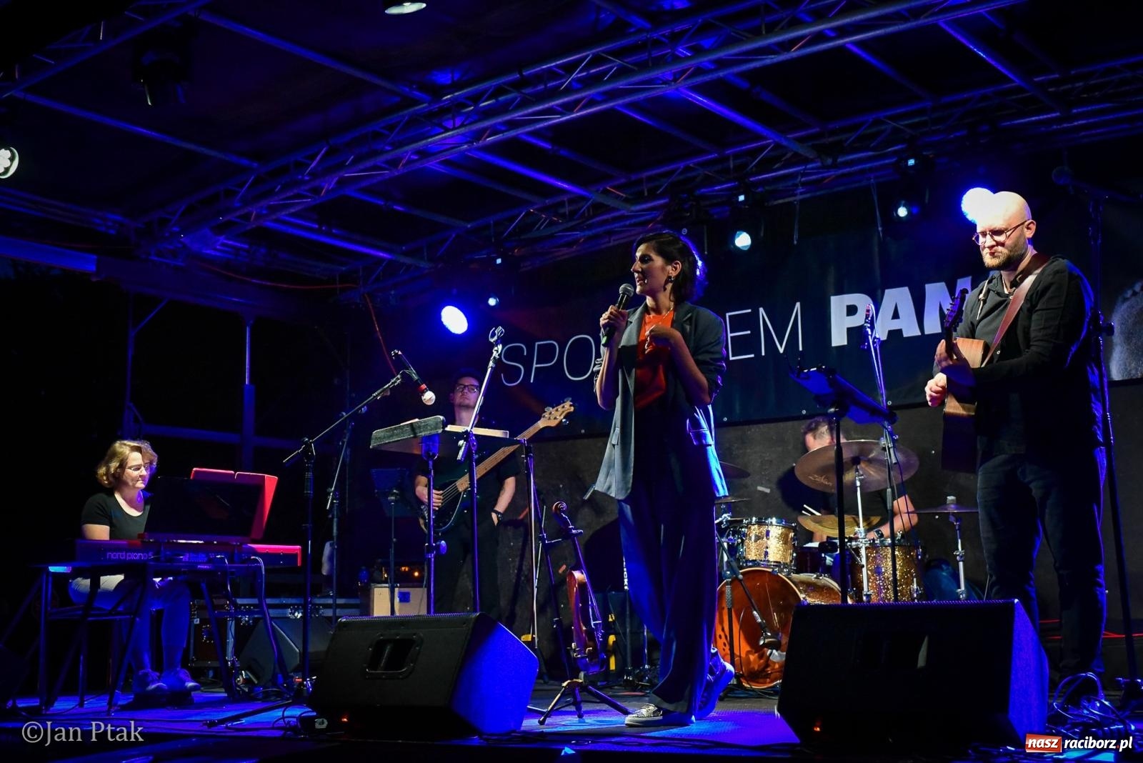 Zdjęcie w galerii na portalu naszraciborz.pl: Muzyka, teatr i wspólne świętowanie. Za nami XXXV Festiwal Spotkałem Pana w Raciborzu wiadomości z regionu