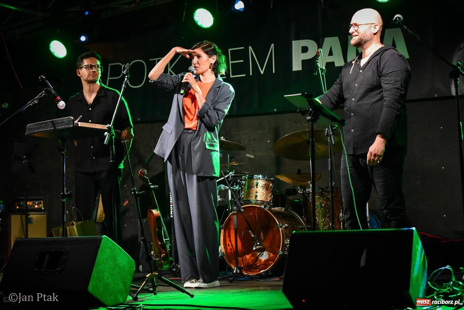 Zdjęcie w galerii na portalu naszraciborz.pl: Muzyka, teatr i wspólne świętowanie. Za nami XXXV Festiwal Spotkałem Pana w Raciborzu wiadomości z regionu