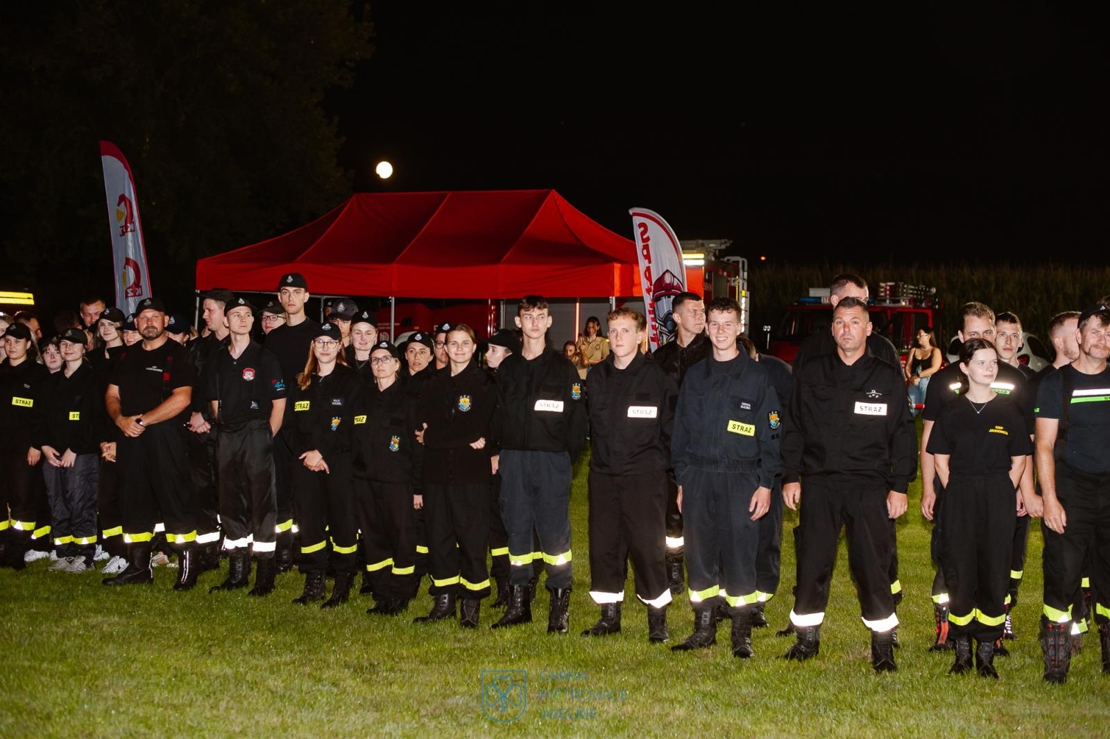 Zdjęcie w galerii na portalu naszraciborz.pl: Nocny Armagedon w Samborowicach. 76 drużyn walczyło o każdą sekundę - foto na bis wiadomości z regionu