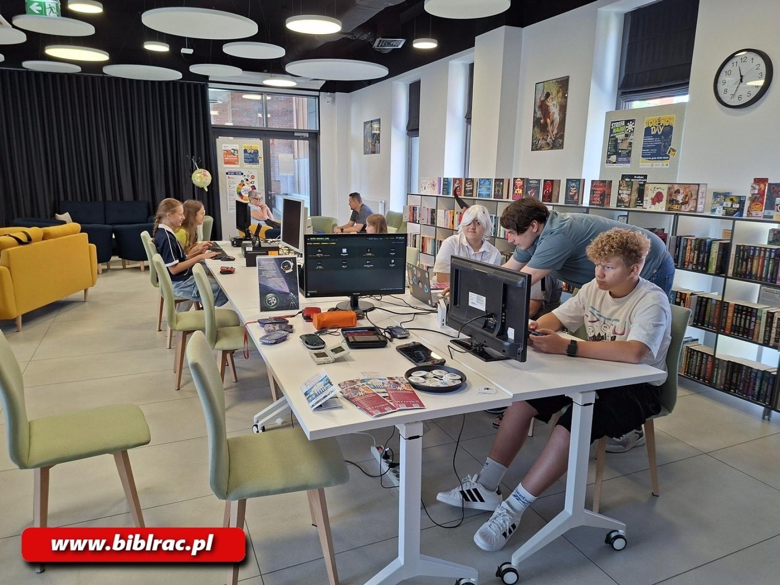 Zdjęcie w galerii na portalu naszraciborz.pl: Raciborski Pokémon Day za nami! Ponad 150 uczestników i mnóstwo karcianych emocji wiadomości z regionu