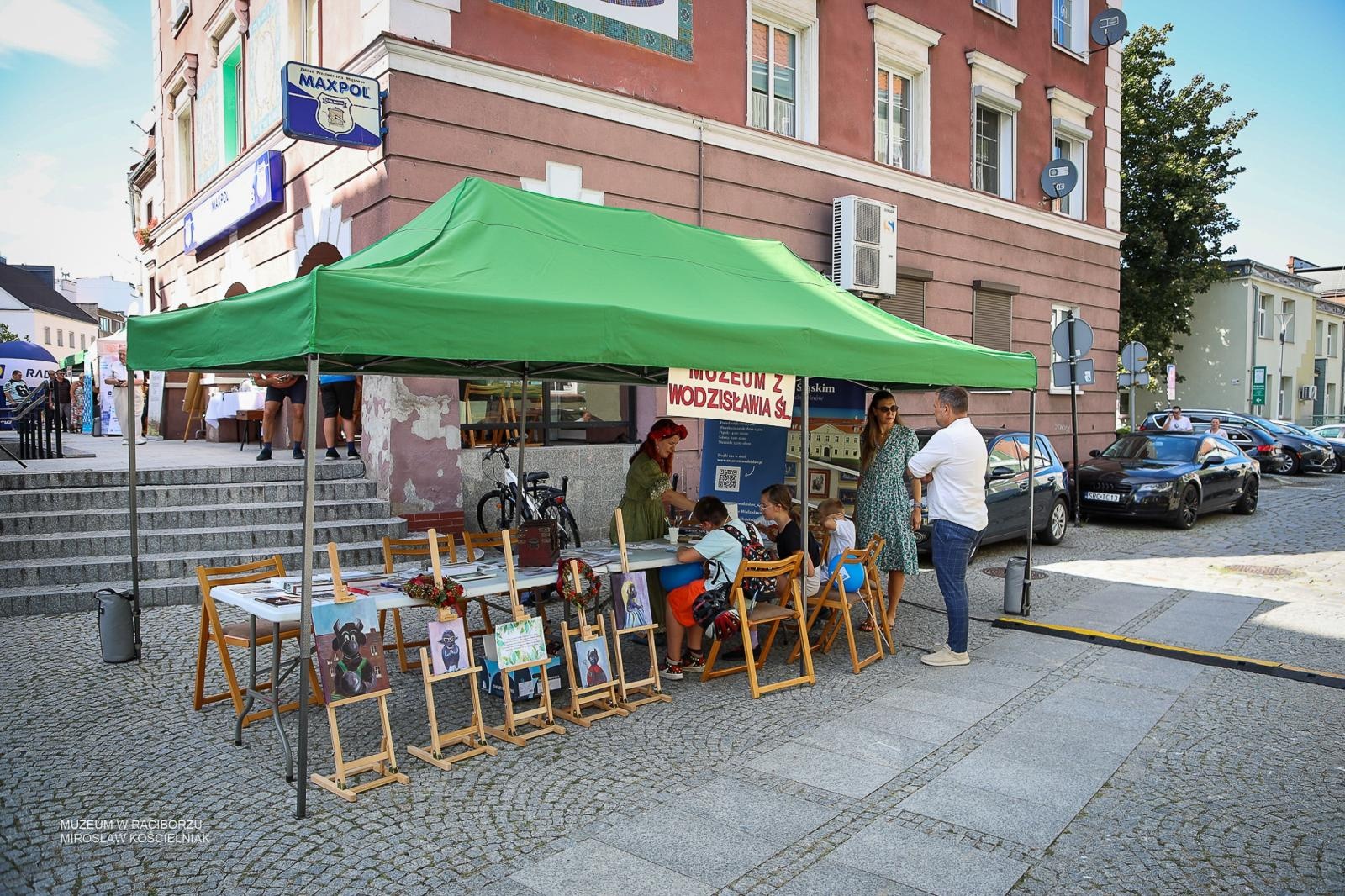 Zdjęcie w galerii na portalu naszraciborz.pl: Racibórz pełen nauki i muzealnych odkryć. Dwa festiwale za nami wiadomości z regionu
