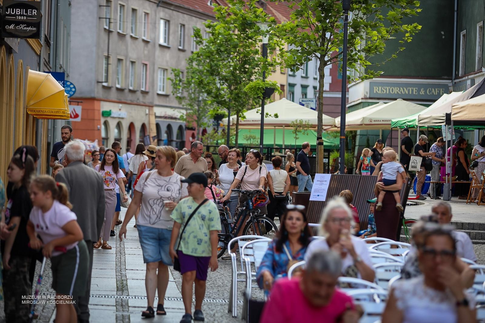 Zdjęcie w galerii na portalu naszraciborz.pl: Racibórz pełen nauki i muzealnych odkryć. Dwa festiwale za nami wiadomości z regionu