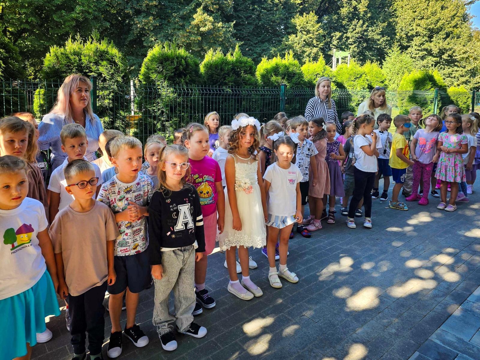 Zdjęcie w galerii na portalu naszraciborz.pl: Nowy rok szkolny rozpoczęty. Miejskie obchody w SP 18 wiadomości z regionu