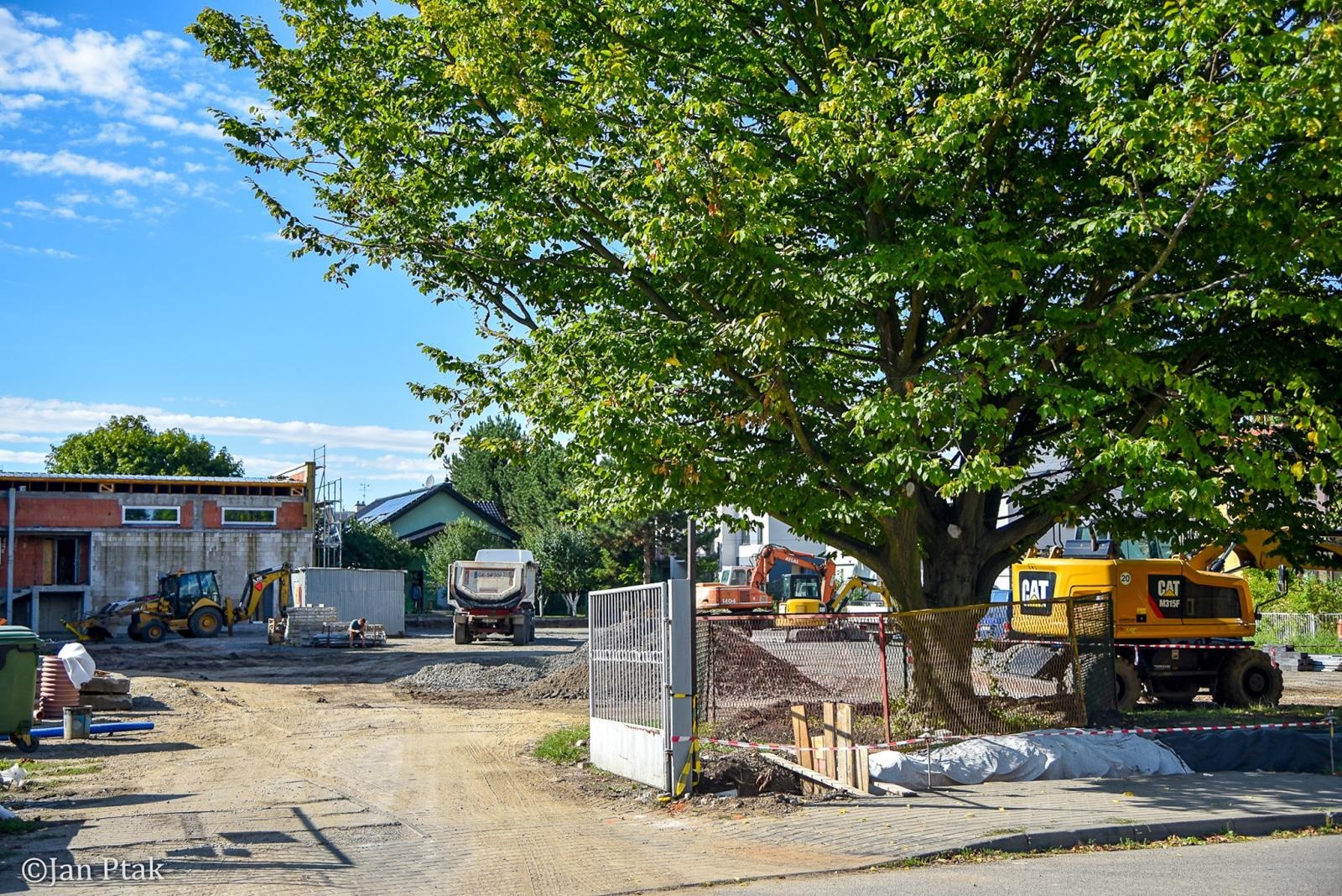 Zdjęcie w galerii na portalu naszraciborz.pl: Wielka inwestycja sportowa przy II LO nabiera kształtów wiadomości z regionu