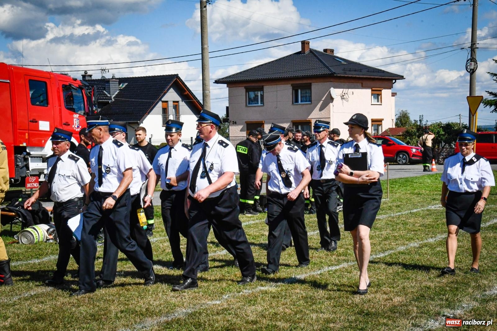 Zdjęcie w galerii na portalu naszraciborz.pl: Gospodarze, Gamów i Rudnik triumfują w gminnych zawodach sportowo-pożarniczych w Sławikowie [FOTO i WIDEO] wiadomości z regionu