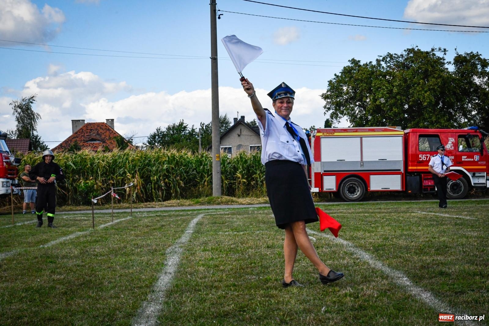 Zdjęcie w galerii na portalu naszraciborz.pl: Gospodarze, Gamów i Rudnik triumfują w gminnych zawodach sportowo-pożarniczych w Sławikowie [FOTO i WIDEO] wiadomości z regionu