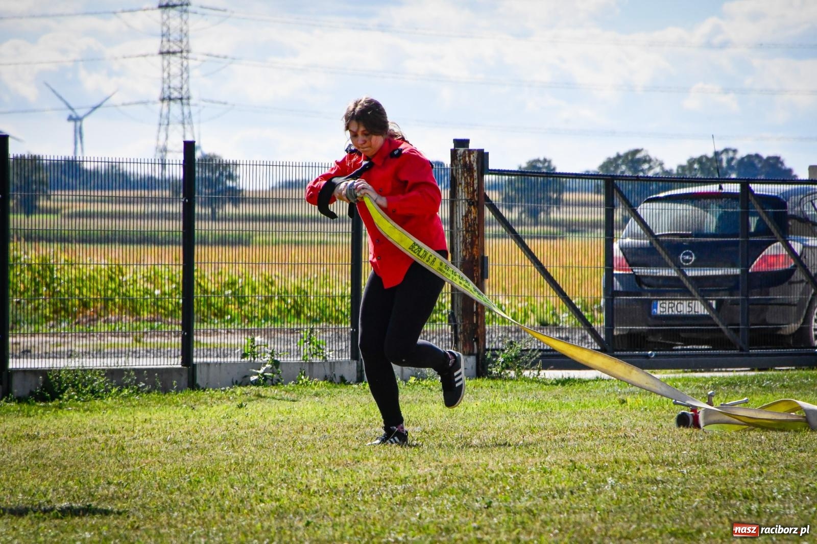 Zdjęcie w galerii na portalu naszraciborz.pl: Gospodarze, Gamów i Rudnik triumfują w gminnych zawodach sportowo-pożarniczych w Sławikowie [FOTO i WIDEO] wiadomości z regionu