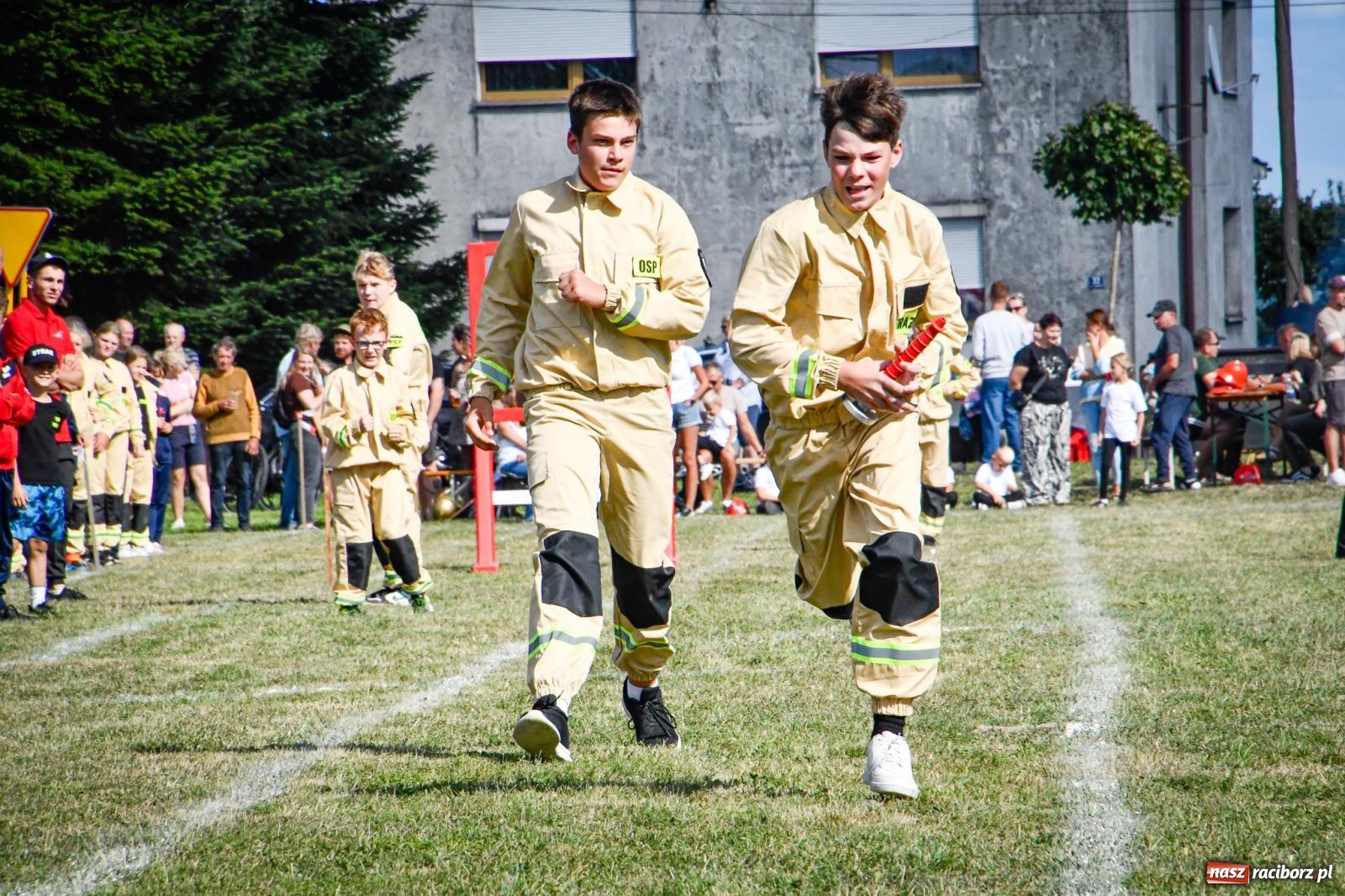 Zdjęcie w galerii na portalu naszraciborz.pl: Gospodarze, Gamów i Rudnik triumfują w gminnych zawodach sportowo-pożarniczych w Sławikowie [FOTO i WIDEO] wiadomości z regionu
