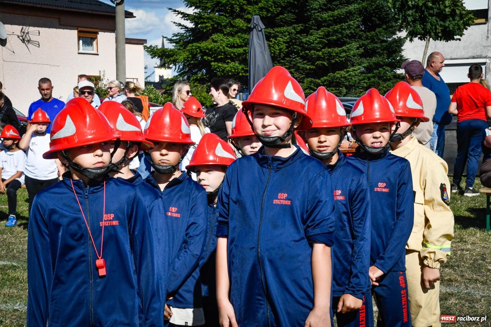 Zdjęcie w galerii na portalu naszraciborz.pl: Gospodarze, Gamów i Rudnik triumfują w gminnych zawodach sportowo-pożarniczych w Sławikowie [FOTO i WIDEO] wiadomości z regionu
