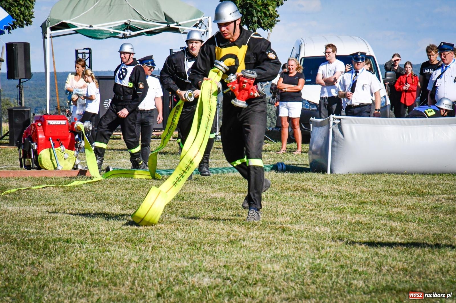 Zdjęcie w galerii na portalu naszraciborz.pl: Gospodarze, Gamów i Rudnik triumfują w gminnych zawodach sportowo-pożarniczych w Sławikowie [FOTO i WIDEO] wiadomości z regionu