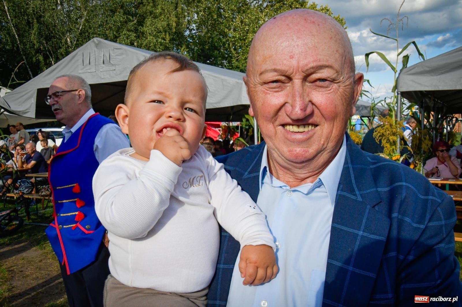 Zdjęcie w galerii na portalu naszraciborz.pl: Dożynki wiejsko-parafialne w Kobyli. Tradycja, folklor i rodzinna zabawa w międzynarodowym towarzystwie [FOTO i WIDEO] wiadomości z regionu