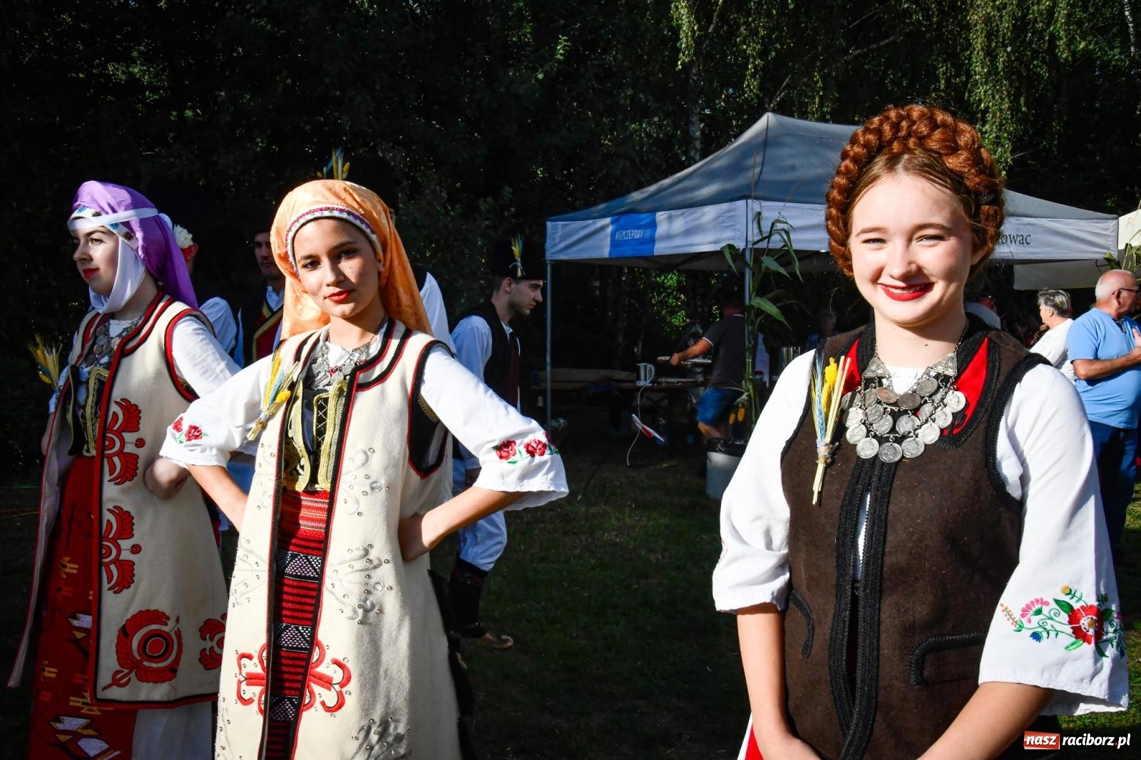 Zdjęcie w galerii na portalu naszraciborz.pl: Dożynki wiejsko-parafialne w Kobyli. Tradycja, folklor i rodzinna zabawa w międzynarodowym towarzystwie [FOTO i WIDEO] wiadomości z regionu