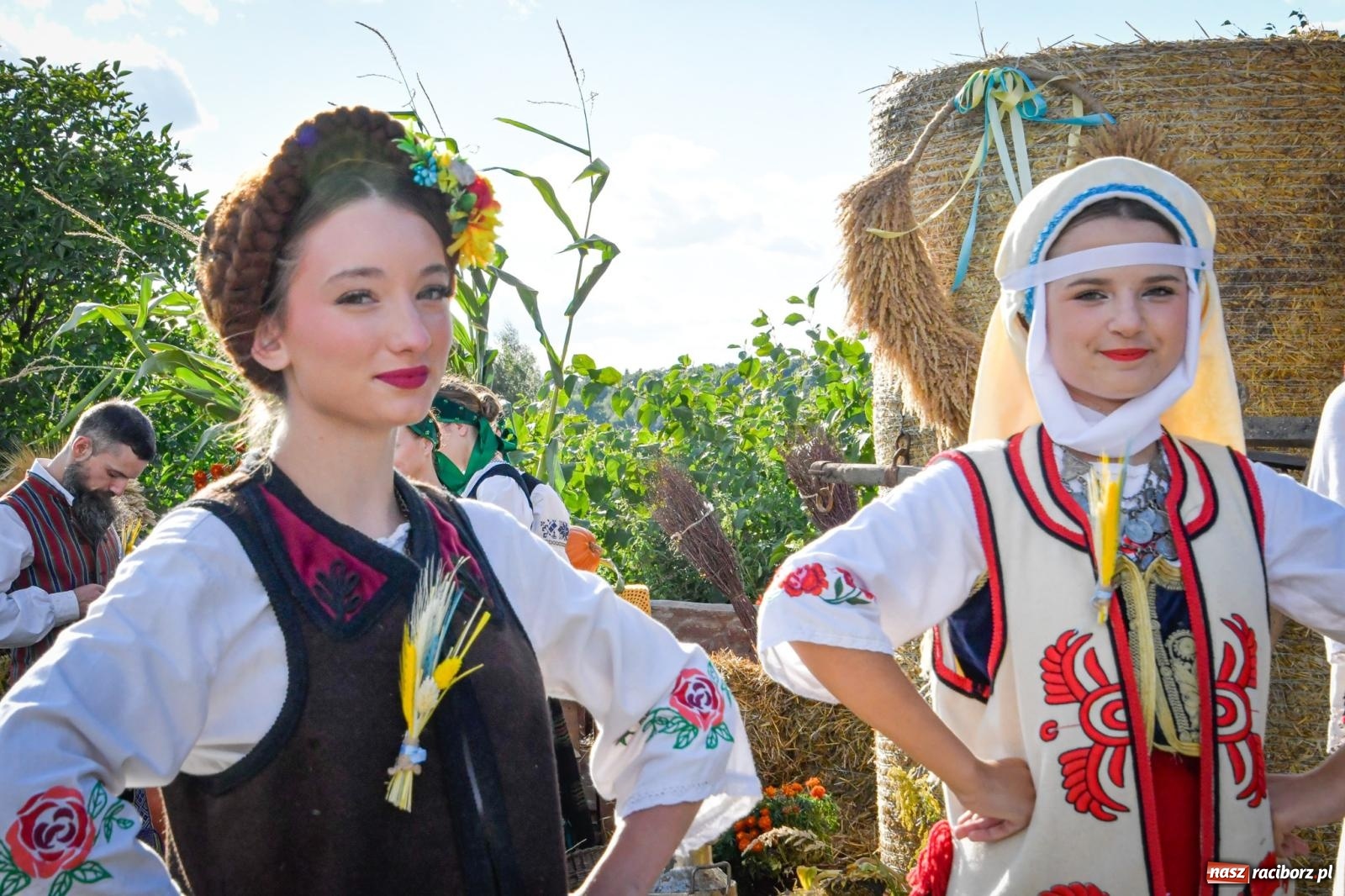 Zdjęcie w galerii na portalu naszraciborz.pl: Dożynki wiejsko-parafialne w Kobyli. Tradycja, folklor i rodzinna zabawa w międzynarodowym towarzystwie [FOTO i WIDEO] wiadomości z regionu